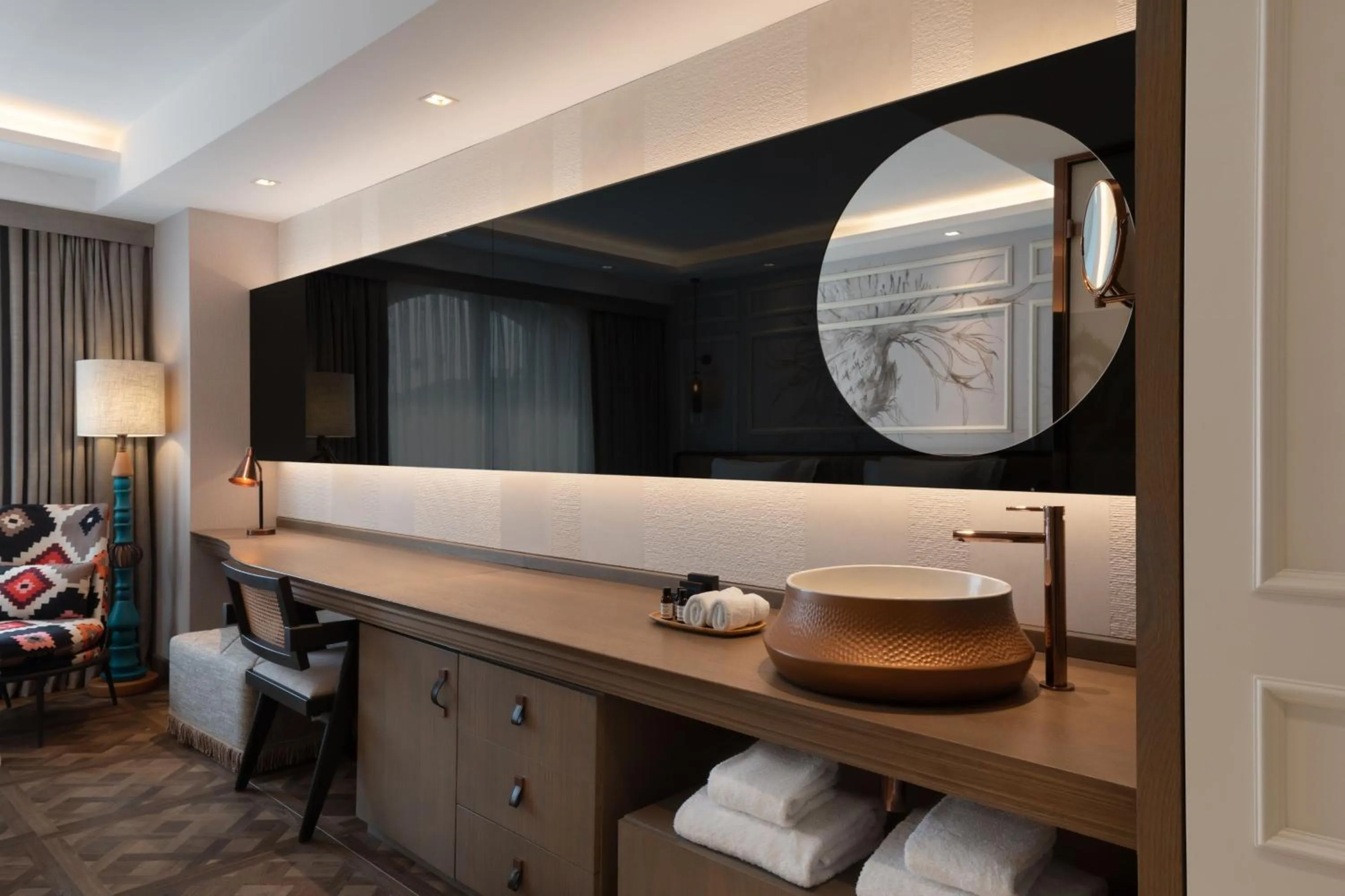 Photo of the whole room in Burdock Hotel Istanbul, Autograph Collection