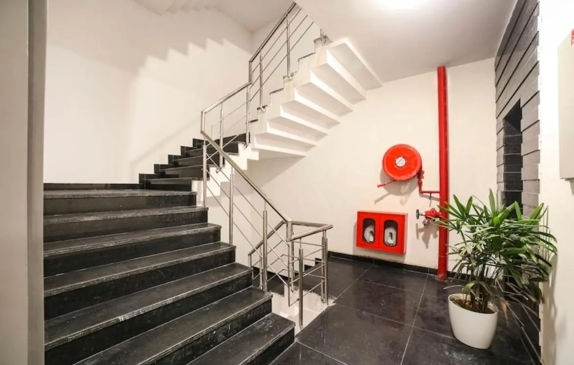 Facade/entrance in Collection O Kailash Enclave