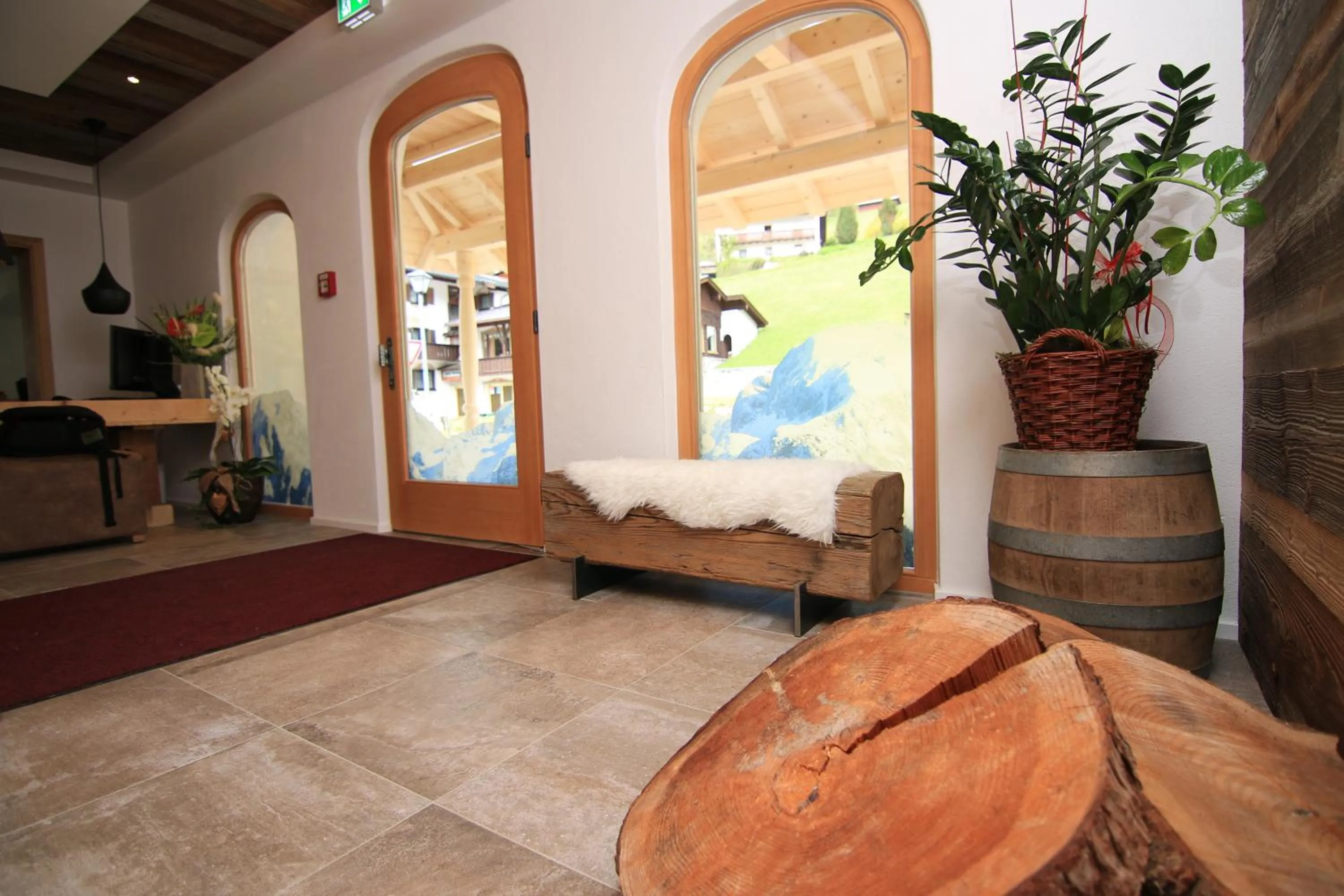 Lobby or reception in Alpinhotel Berchtesgaden