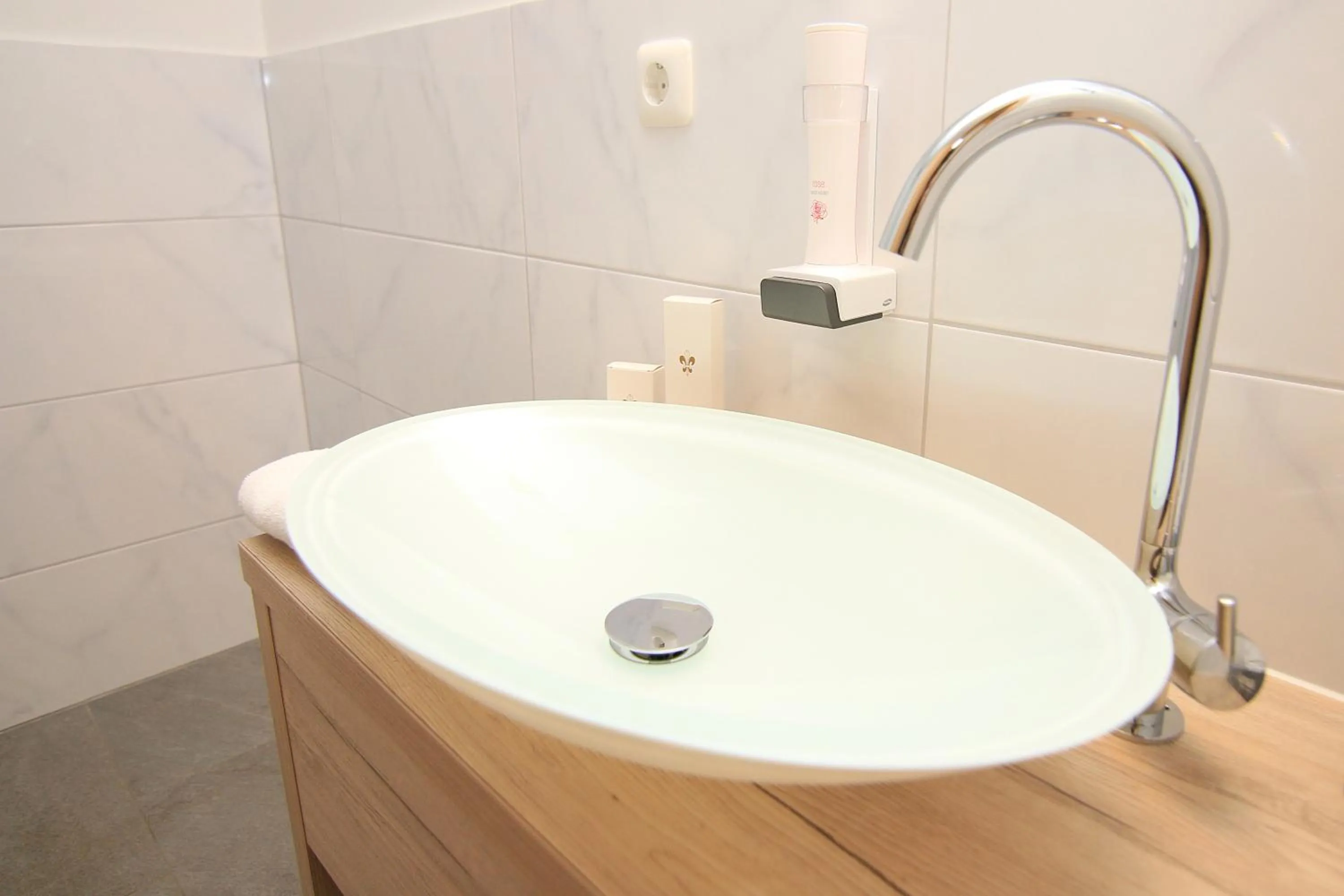 Bathroom in Alpinhotel Berchtesgaden