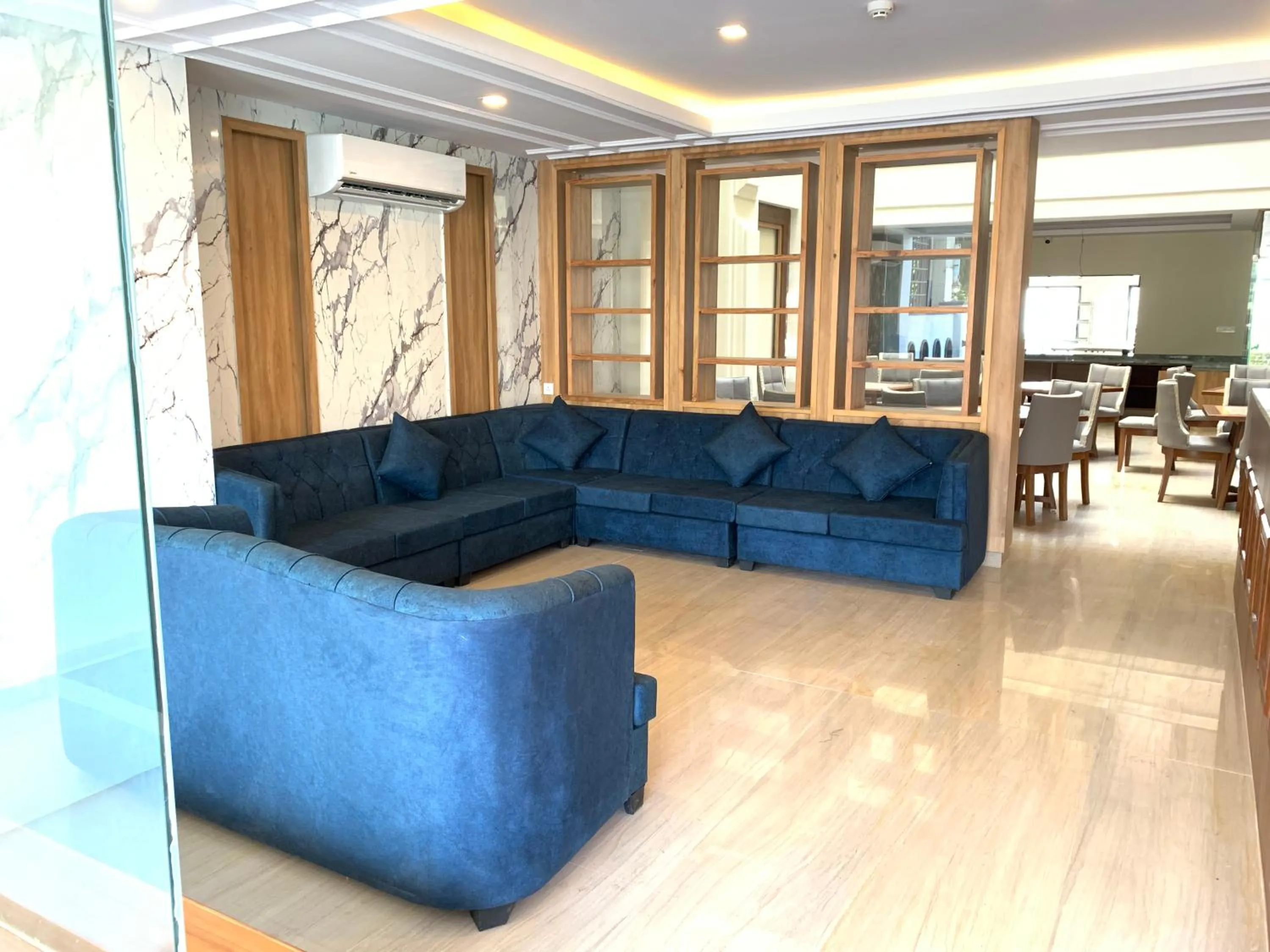 Seating area in Hotel Fewa Trip