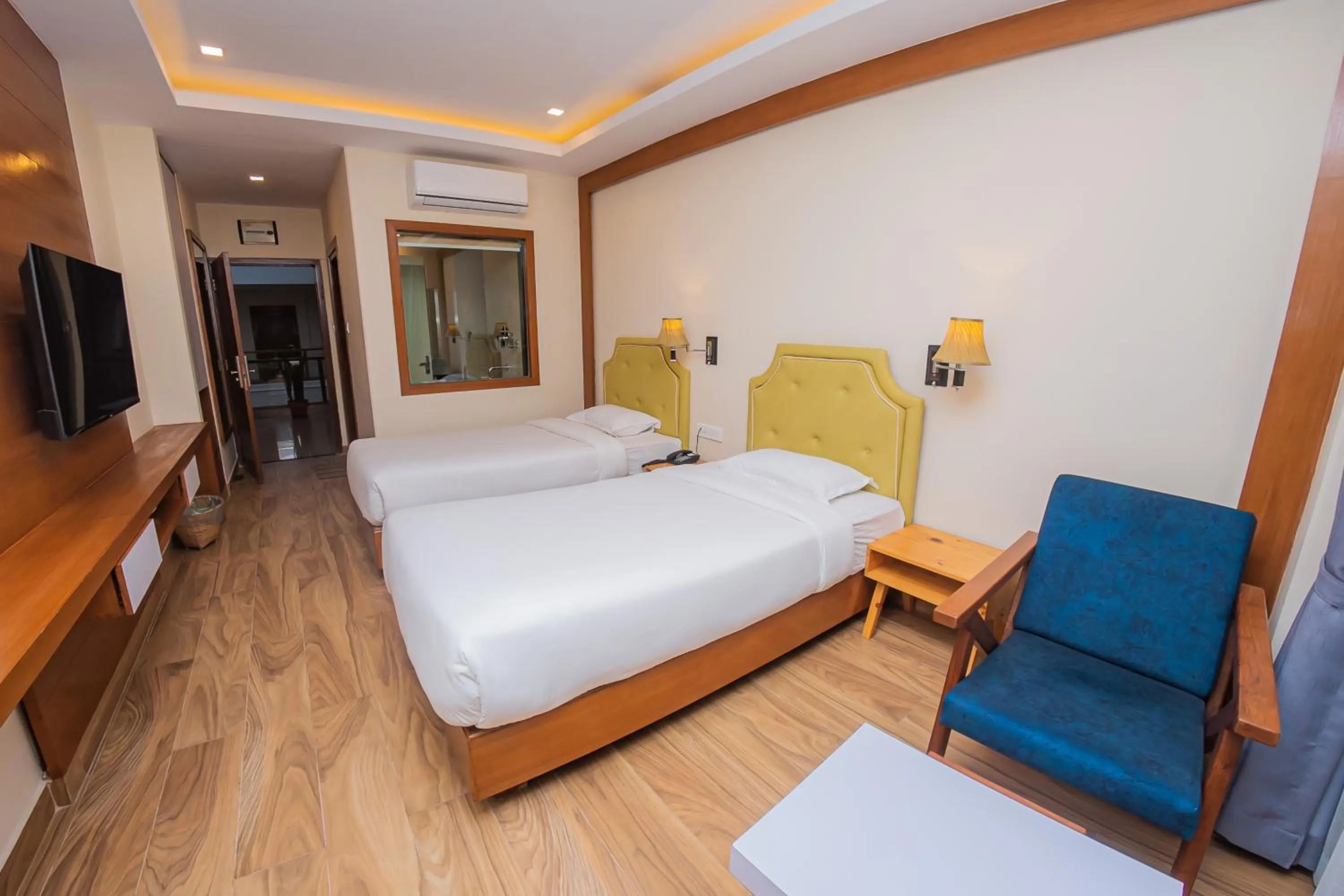 Bed in Hotel Fewa Trip