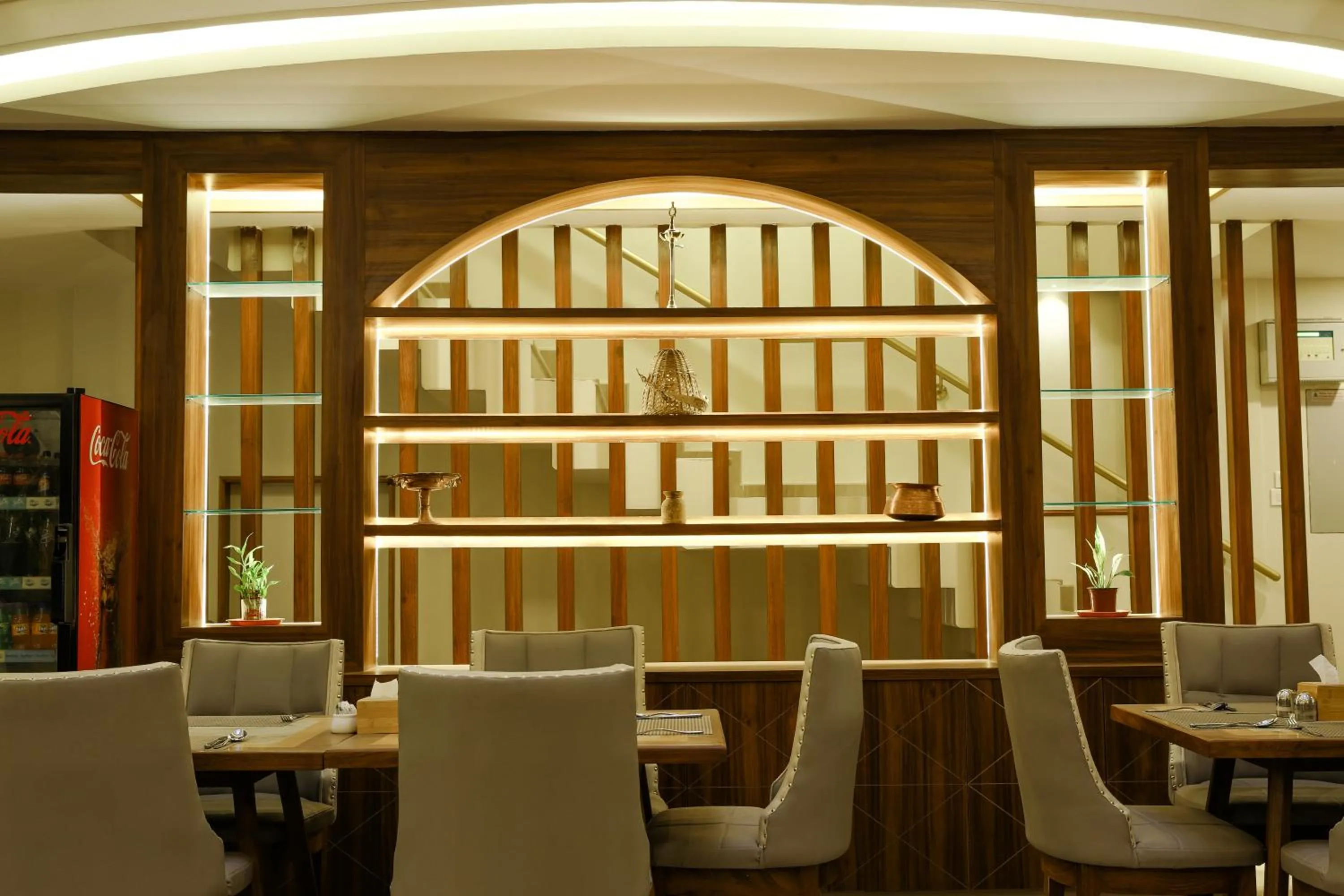 Restaurant/places to eat in Hotel Fewa Trip