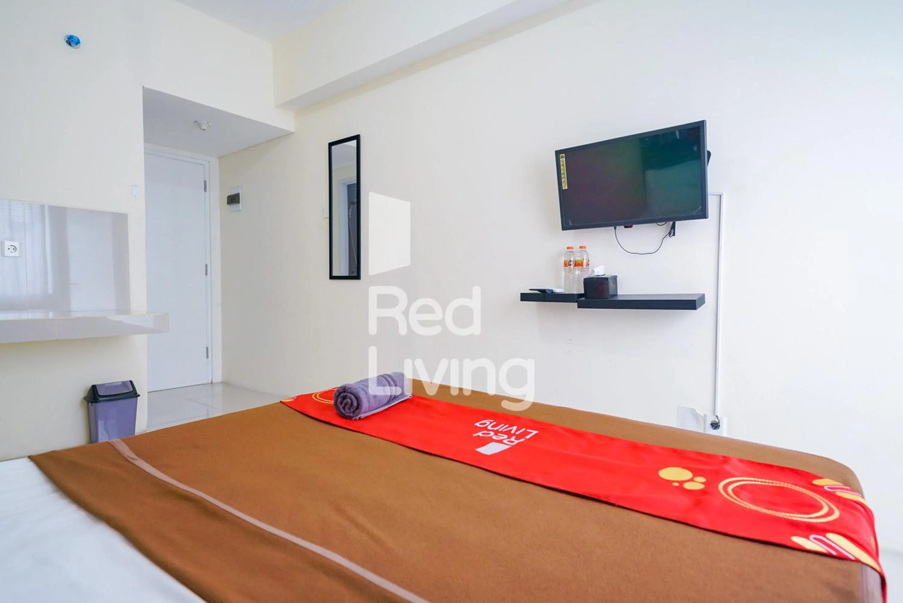 Bedroom, Bed in RedLiving Apartemen Bogorienze Resort - Skyland Tower A