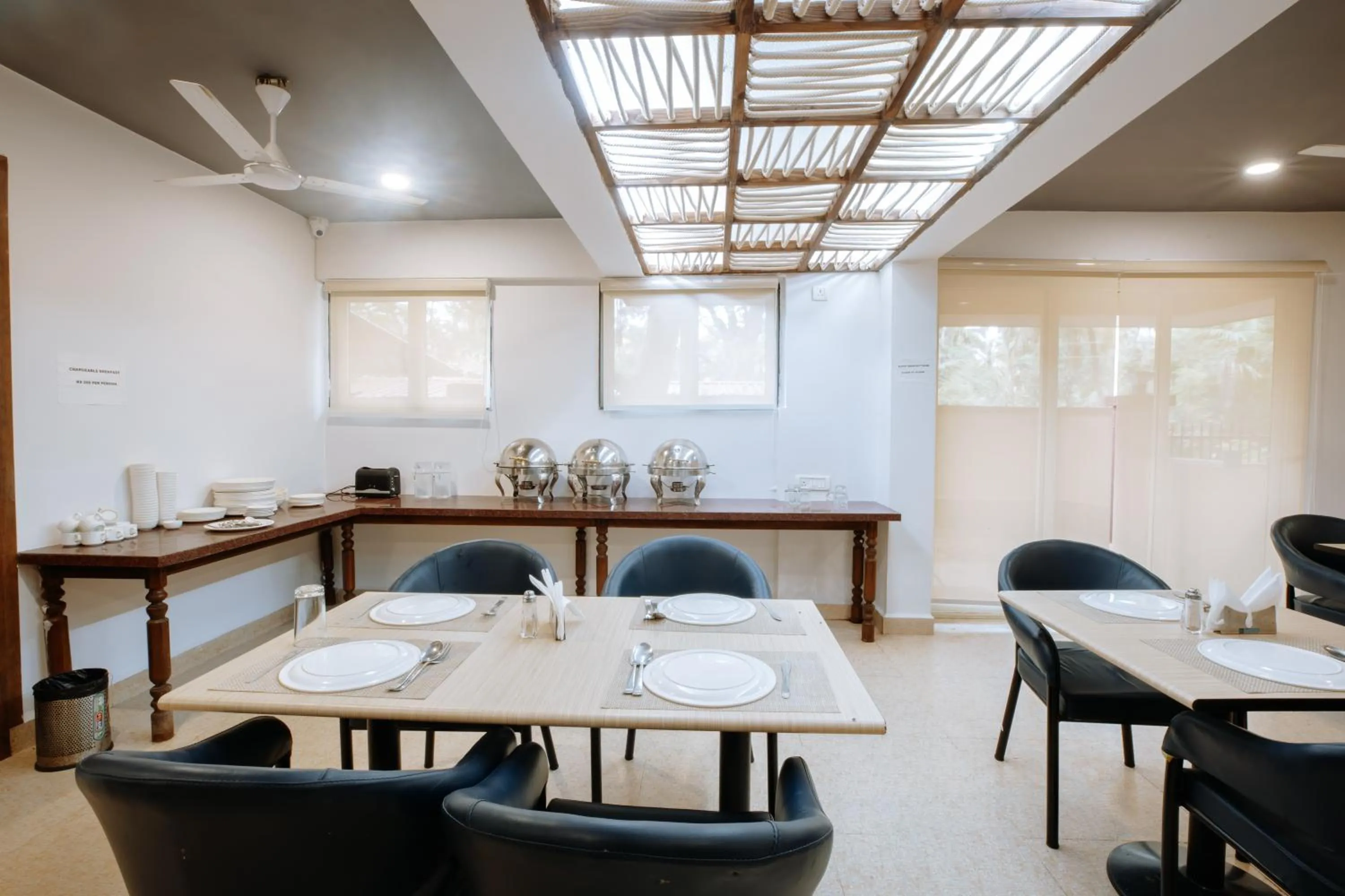 Restaurant/places to eat in Kay's Calangute Resort Service Apartments - Near Calangute Beach