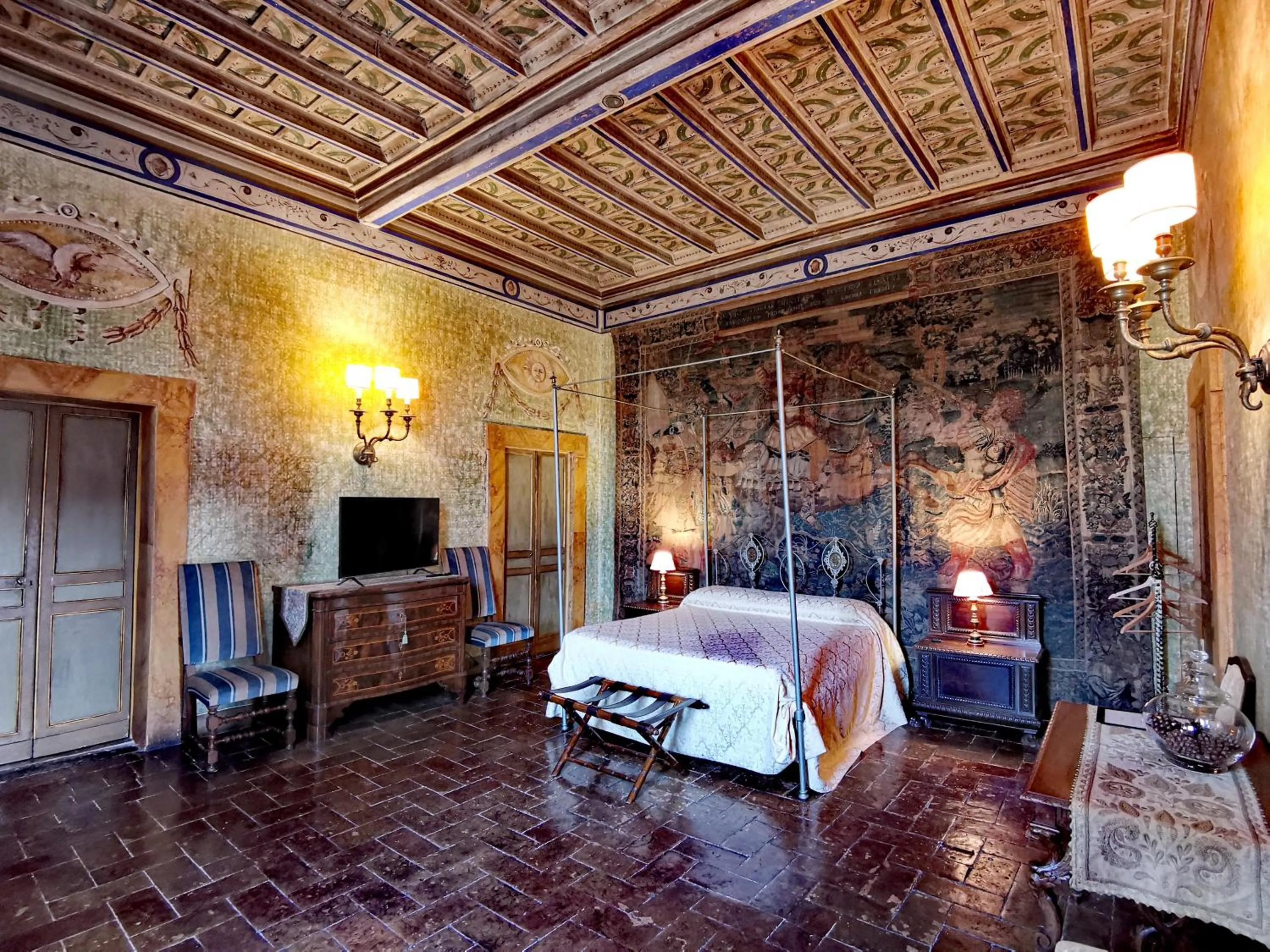 Bed in VesConte Residenza D'epoca dal 1533