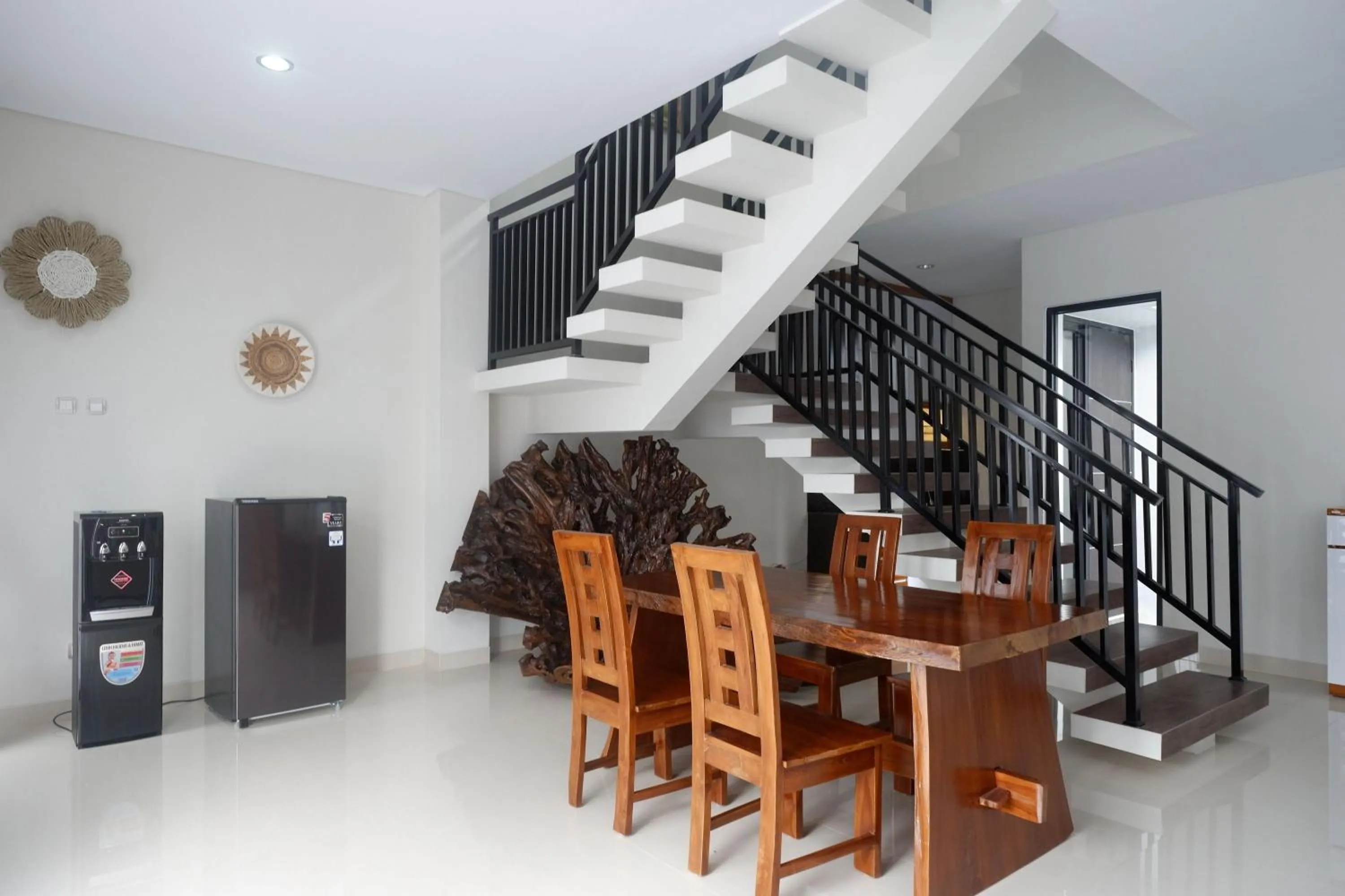 Dining area in The Lavana Greenkhaza Villa Jogja