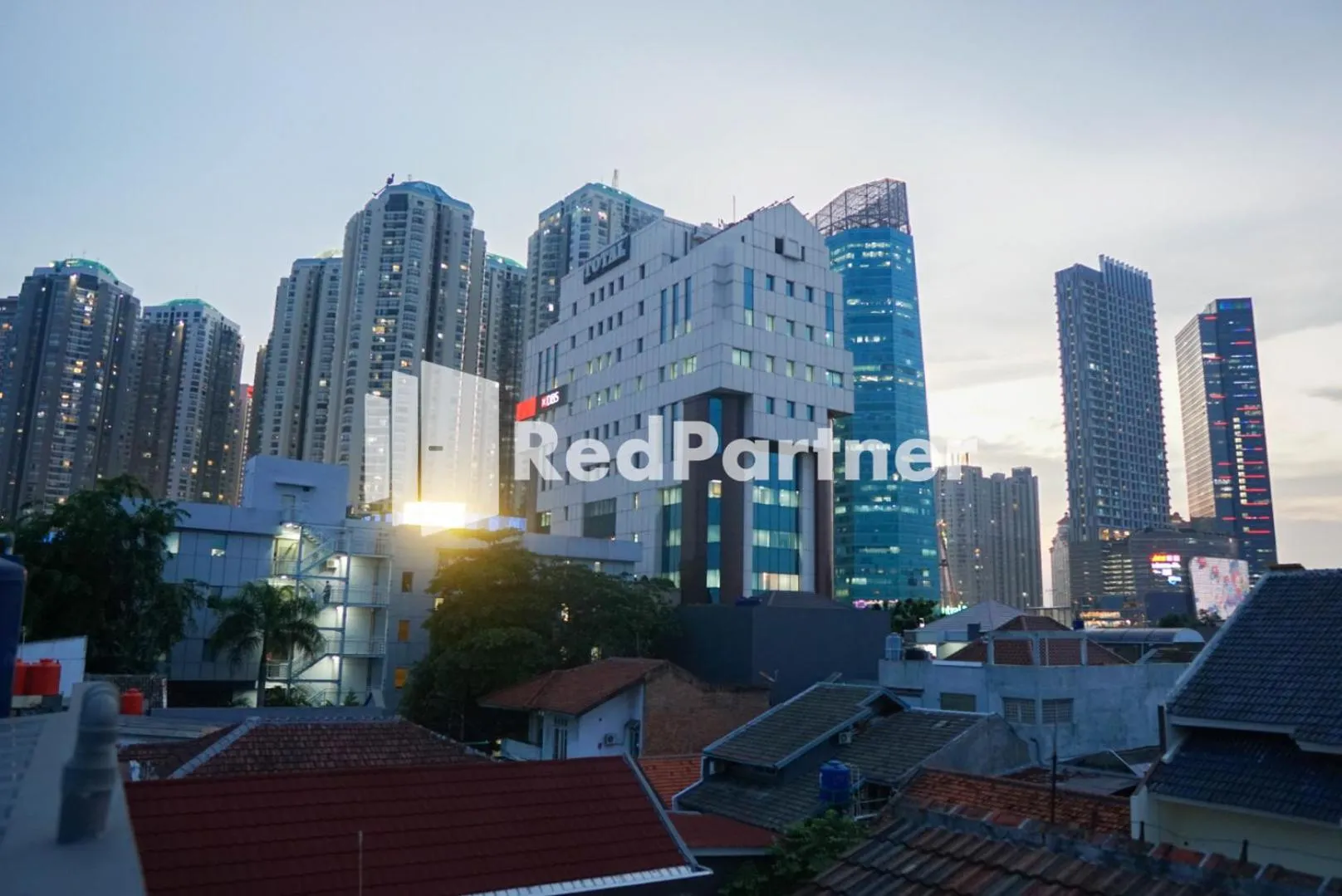 Property building in Tomang Gelong Guest House Syariah Mitra RedDoorz