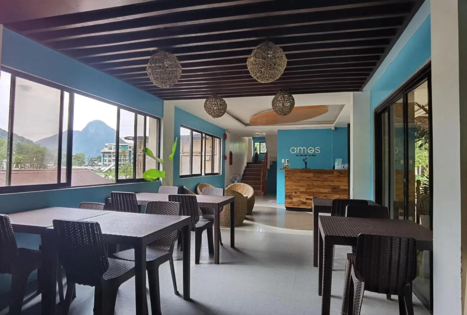 Restaurant/places to eat in Amos Pili Tree Inn powered by Cocotel