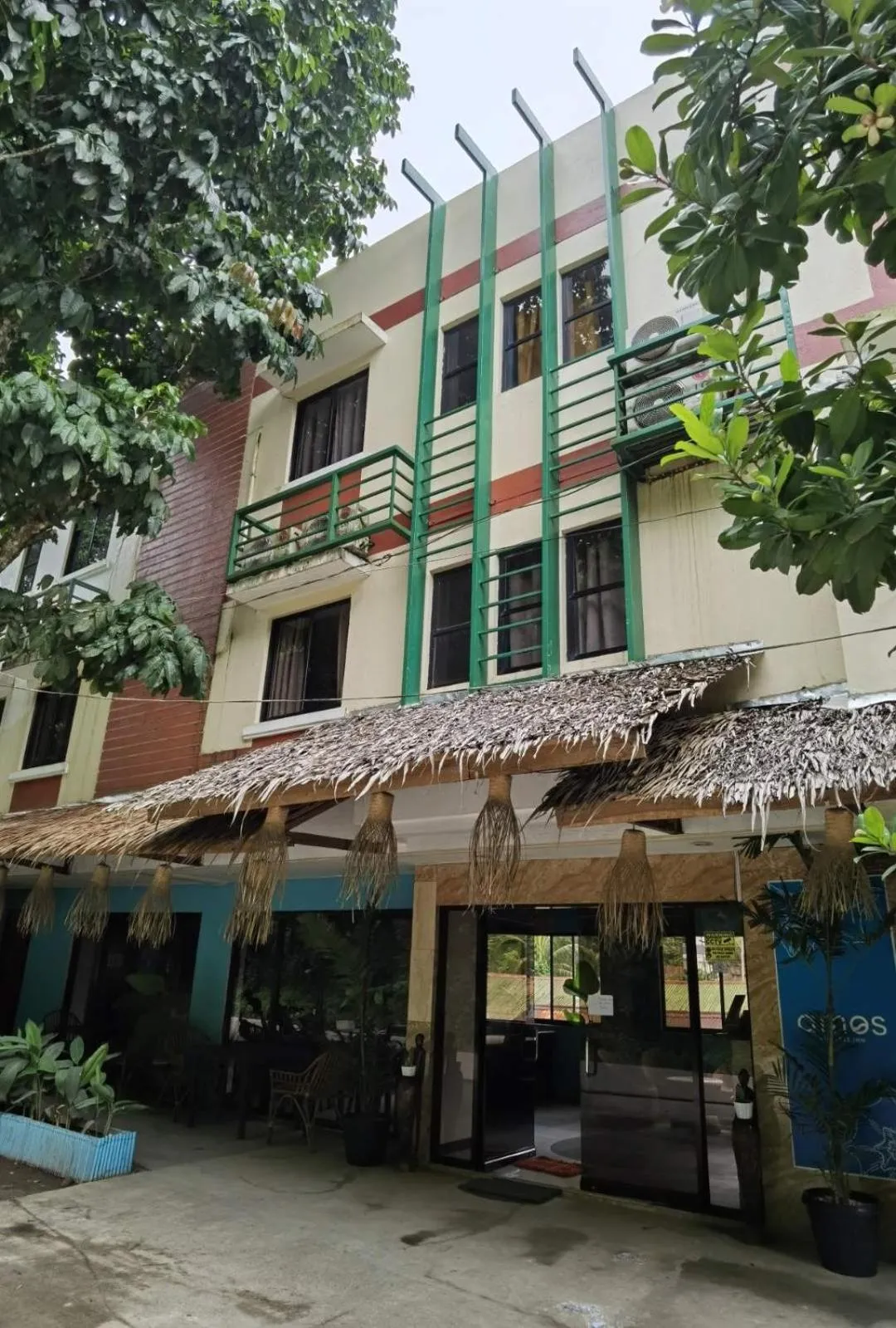 Property building in Amos Pili Tree Inn powered by Cocotel