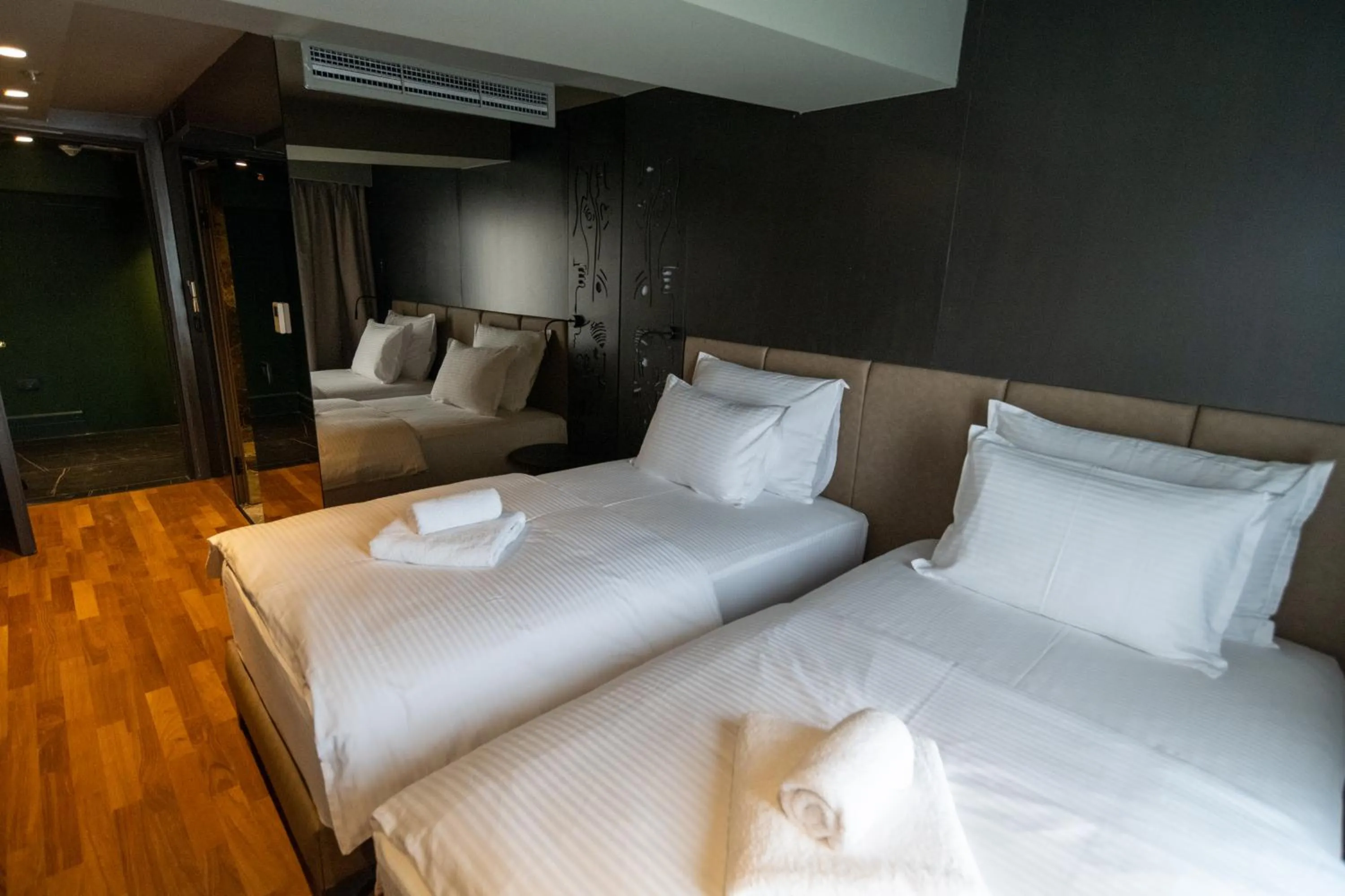 Bed in Arka Art Hotel