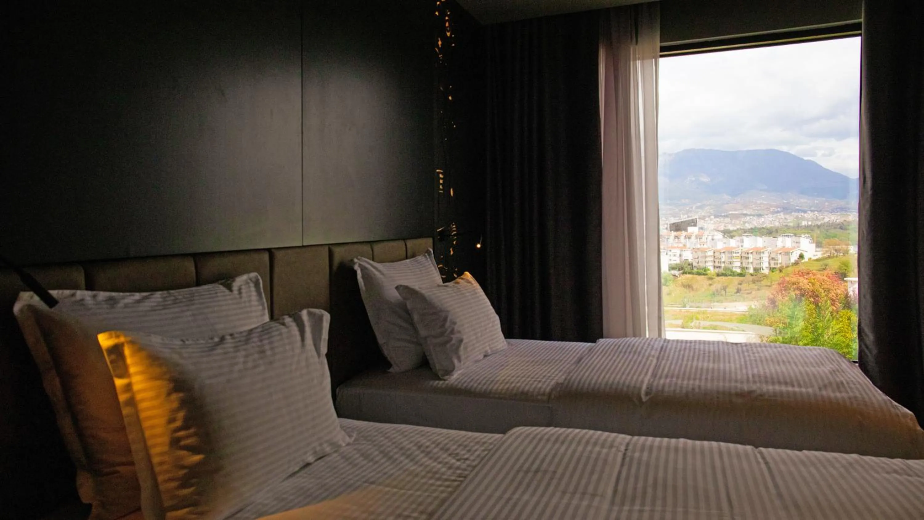 Bed in Arka Art Hotel