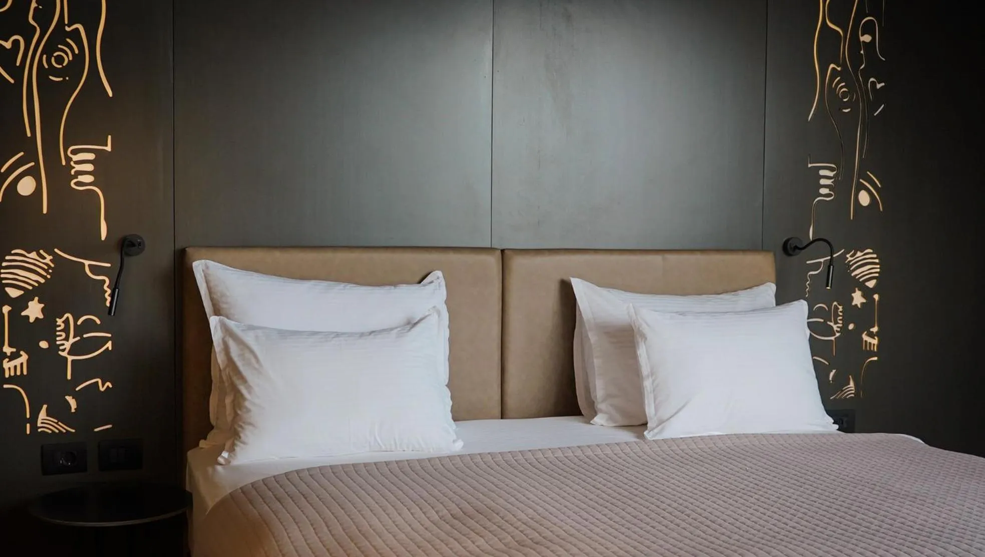 Bed in Arka Art Hotel
