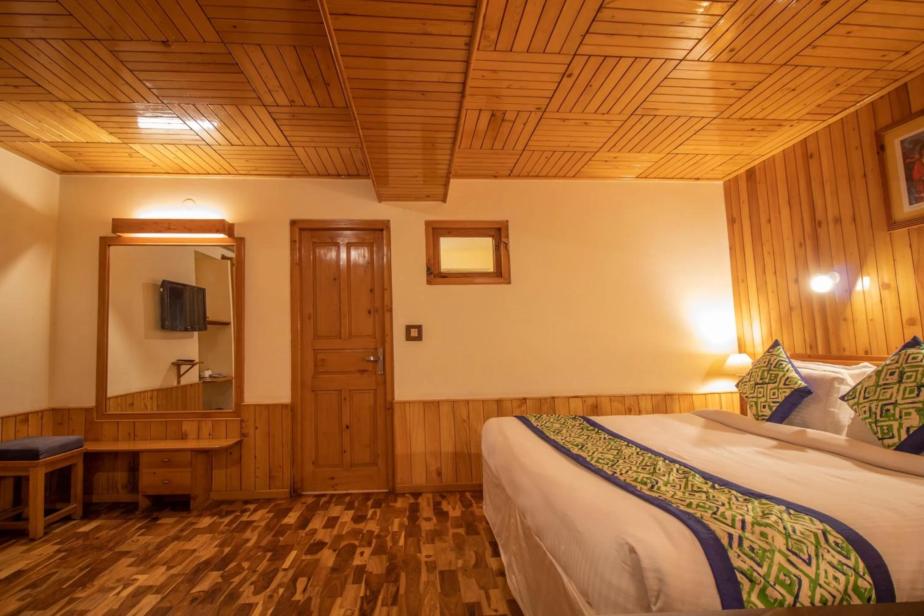 Bed in Hotel Negi's Mayflower A heritage Since 1965