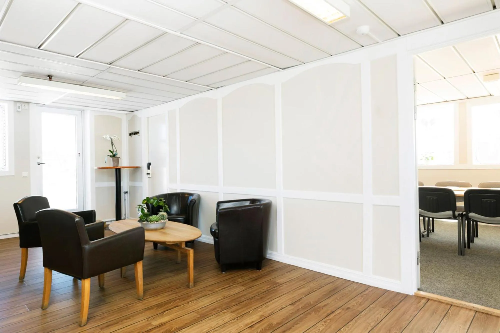 Seating area in Good Morning+ Göteborg City