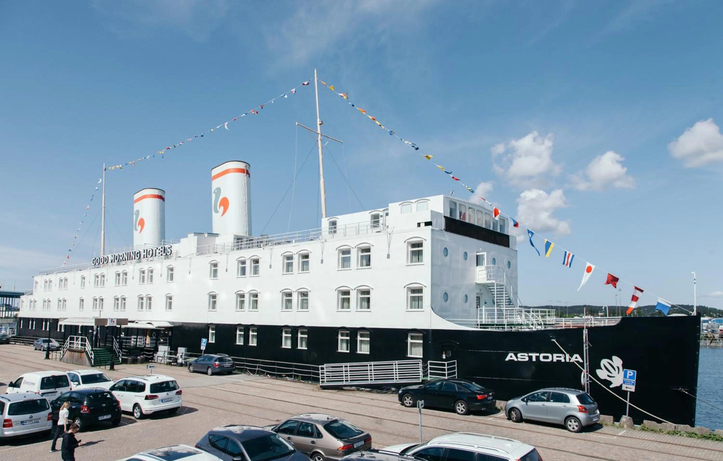 Property building in Good Morning+ Göteborg City