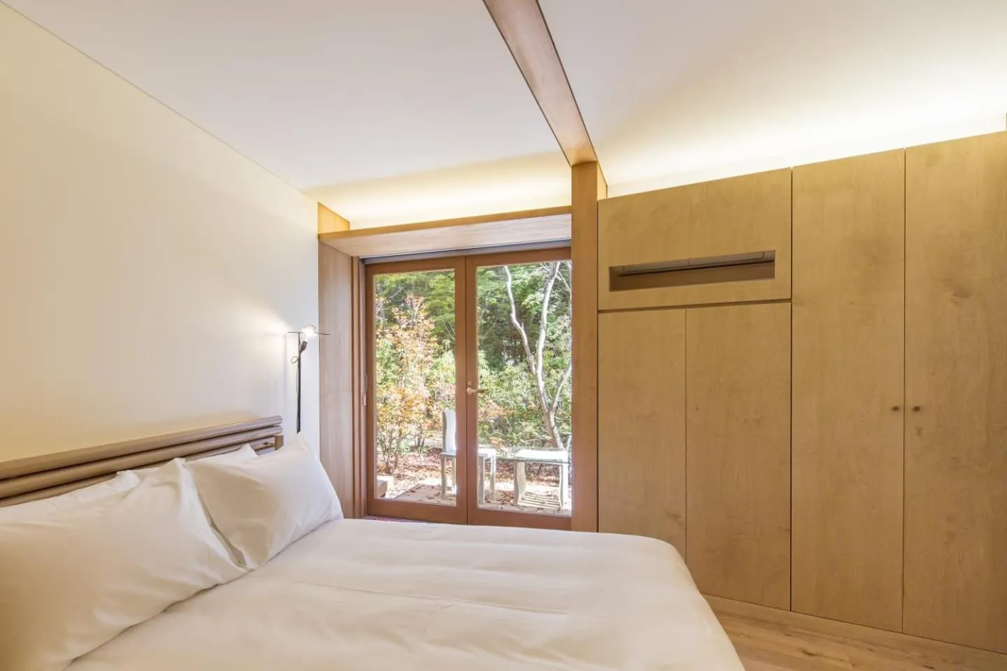 Photo of the whole room, Bed in SHISHI-IWA HOUSE Karuizawa