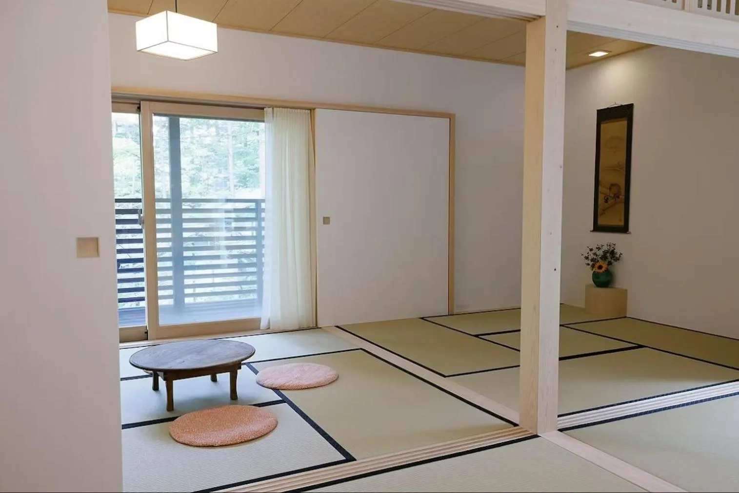 Photo of the whole room in SHISHI-IWA HOUSE Karuizawa