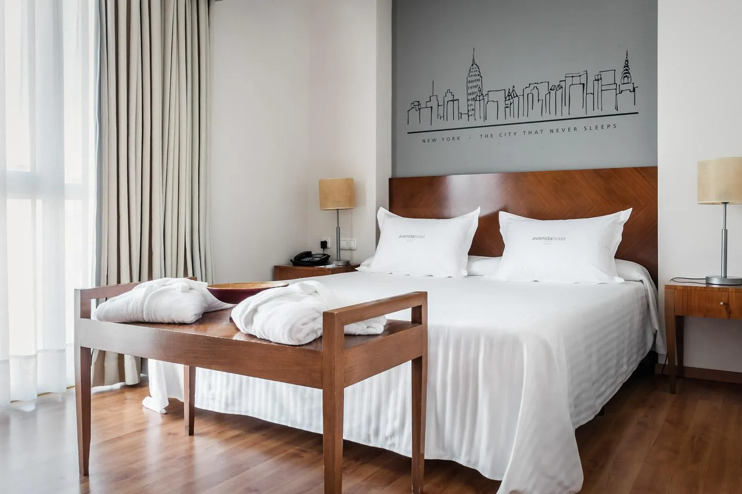 Photo of the whole room, Bed in Avenida Hotel