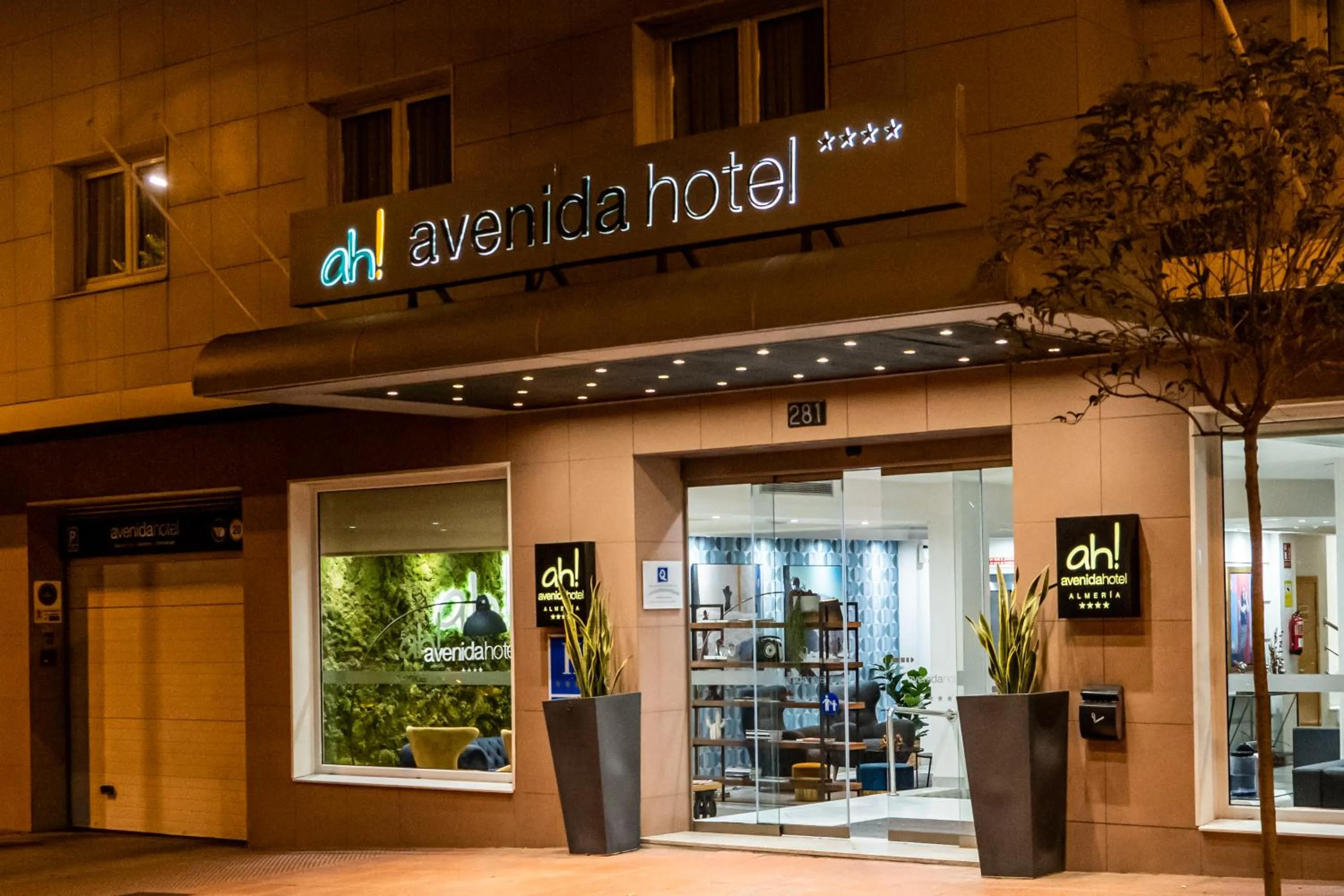 Avenida Hotel