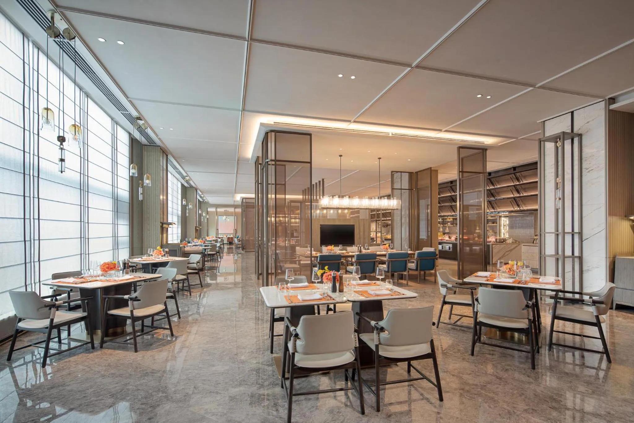 Restaurant/places to eat in Hualuxe Leshan, an IHG Hotel