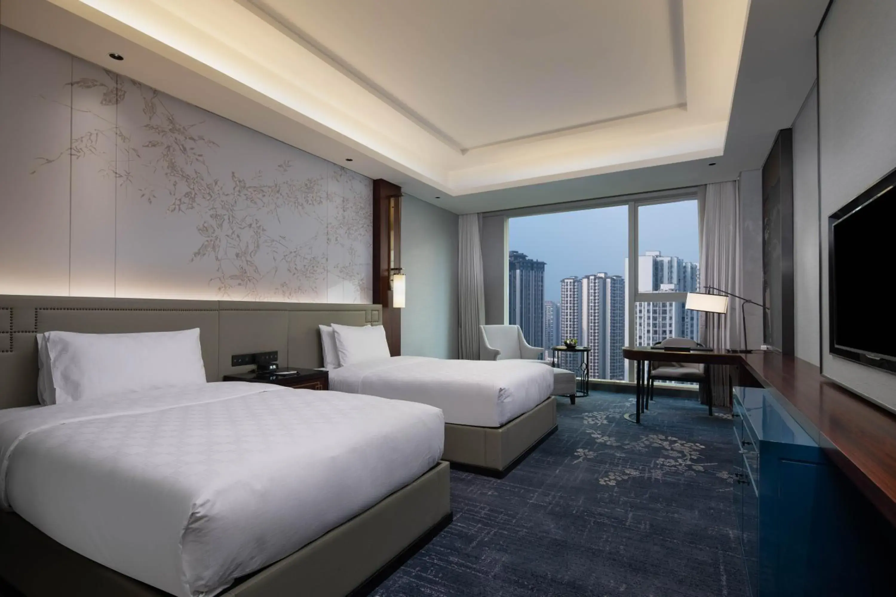 Standard Twin Room - Lounge Access in Hualuxe Leshan, an IHG Hotel Standard Twin Room - Lounge Access in Hualuxe Leshan, an IHG Hotel