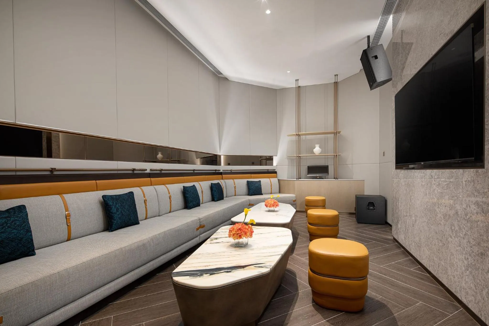 Restaurant/places to eat in Hualuxe Leshan, an IHG Hotel