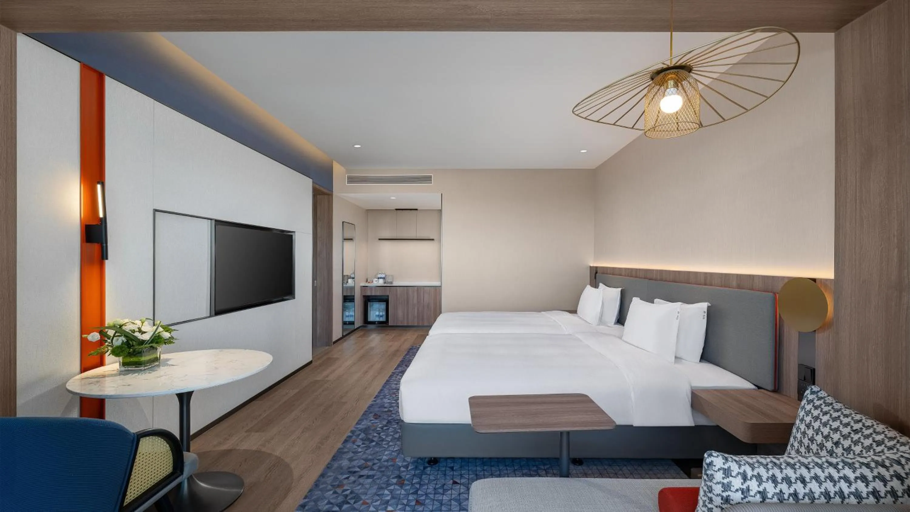 Photo of the whole room, Bed in Holiday Inn Express Jiangmen Yinhu Bay by IHG