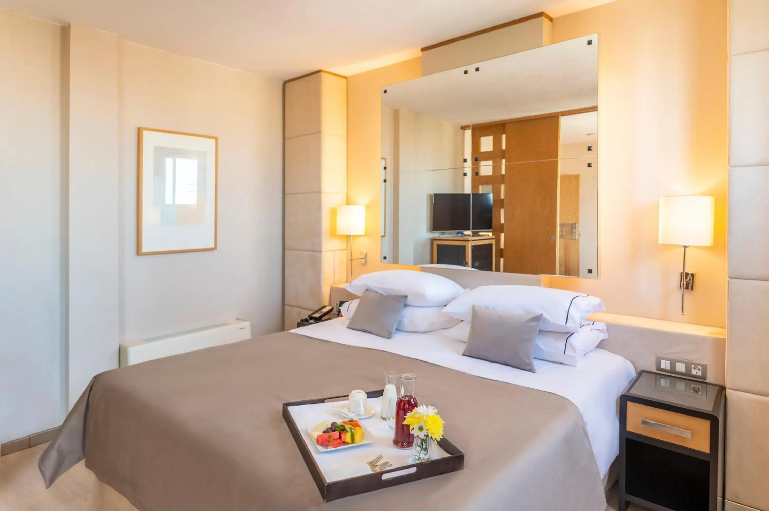 Junior Suite in Hesperia Barcelona Presidente Junior Suite in Hesperia Barcelona Presidente