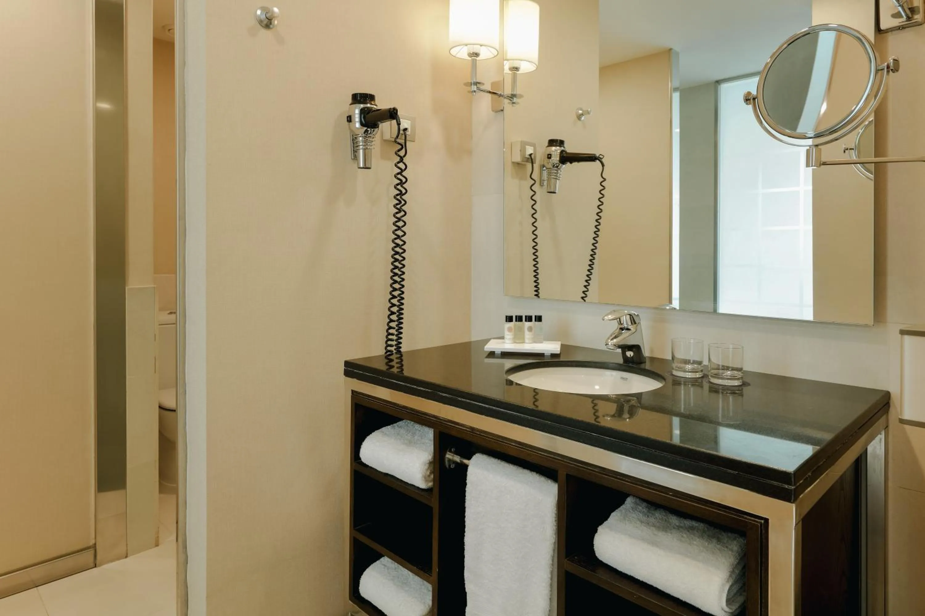 Bathroom in Hesperia Barcelona Presidente