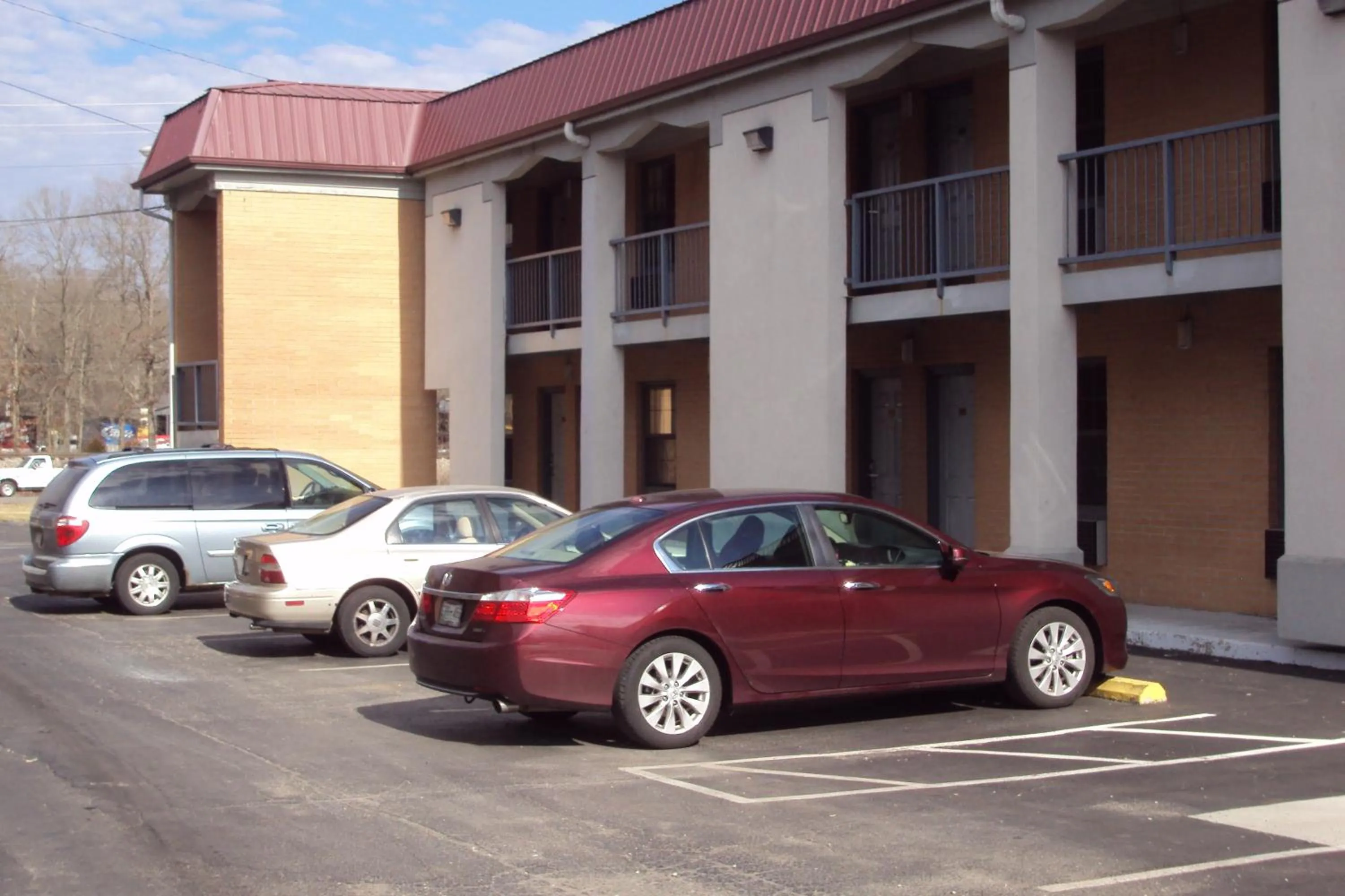 Property building in Executive Inn