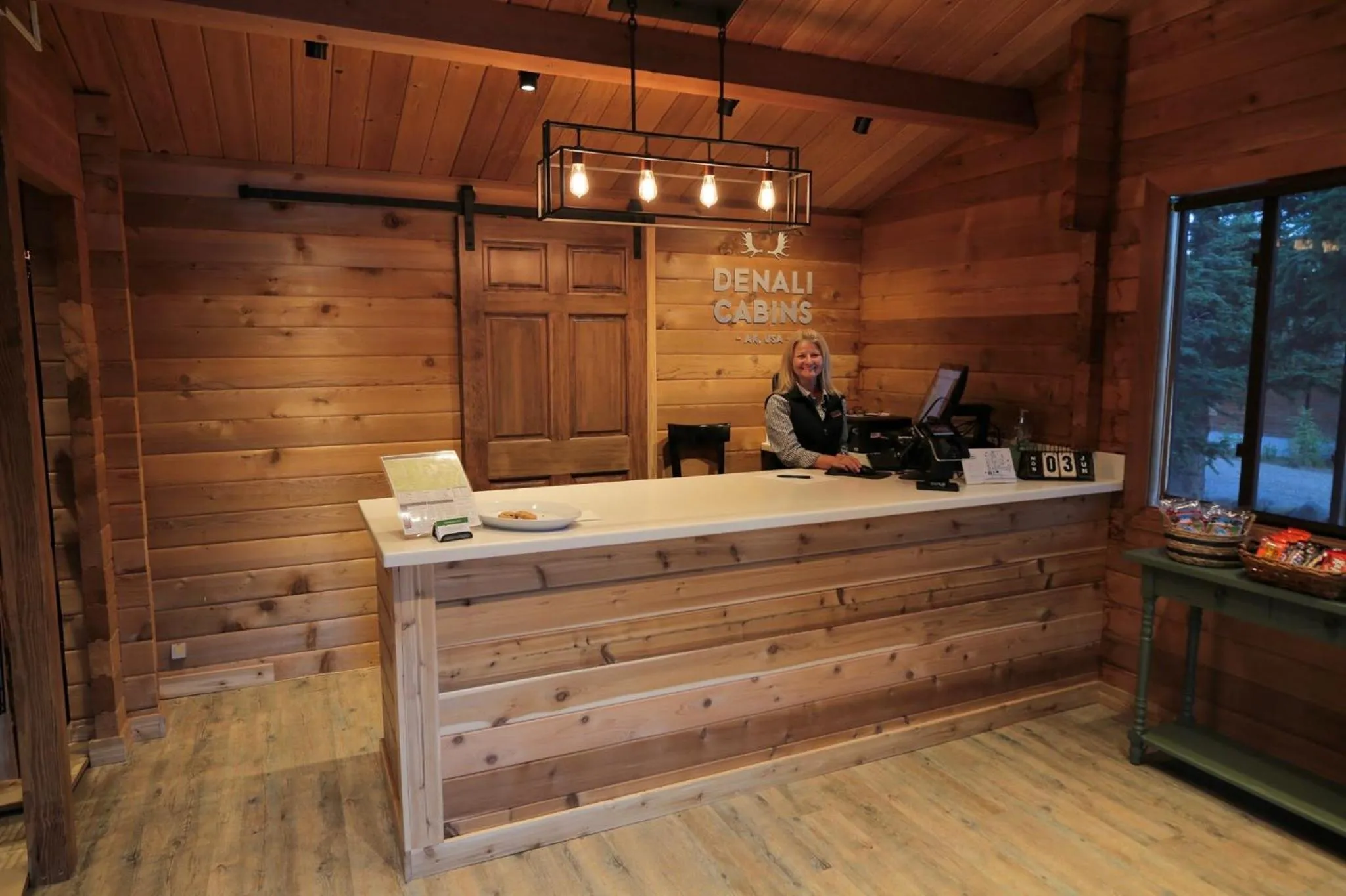 Lobby or reception in Denali Cabins