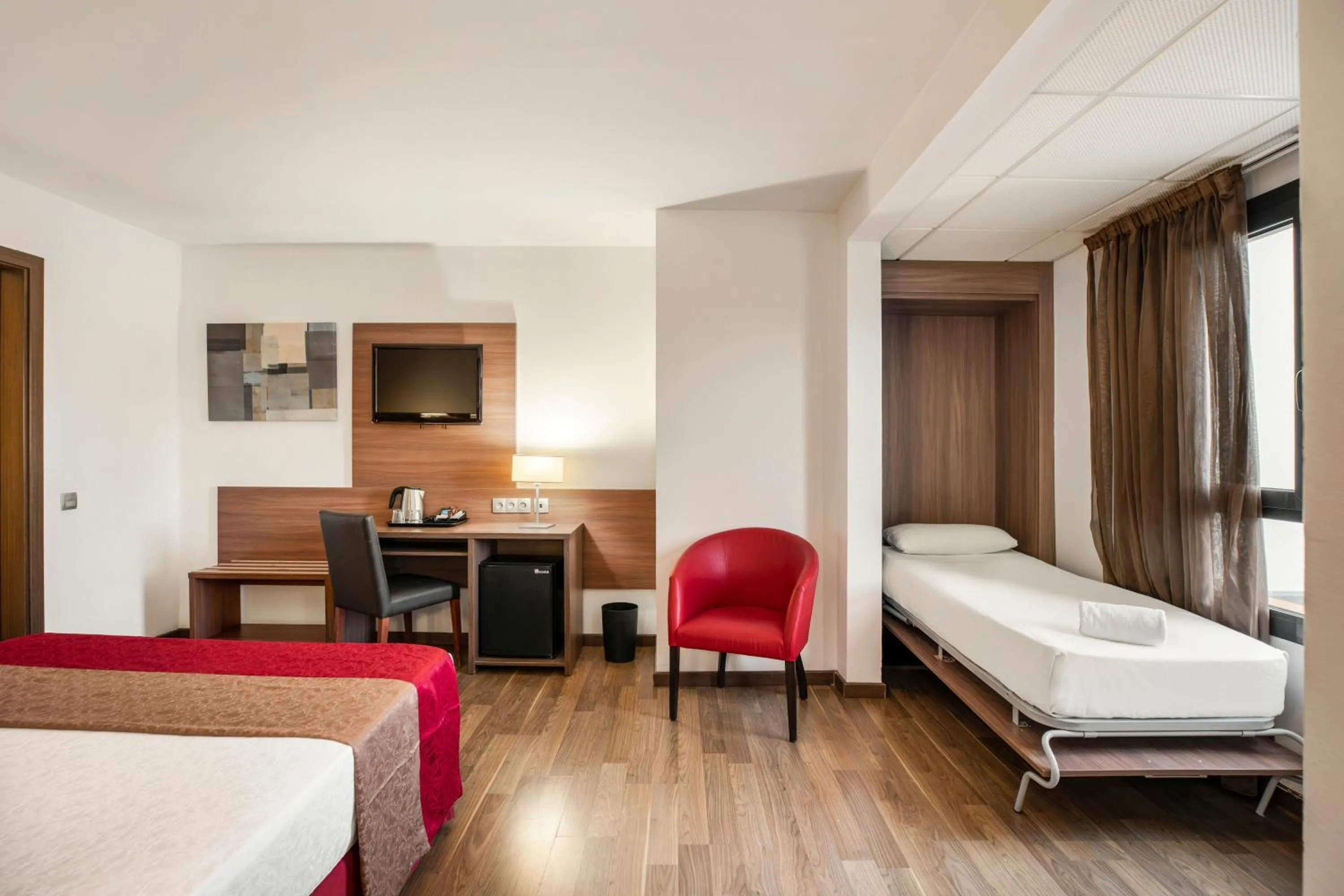 People, Bed in Hotel Best Auto Hogar