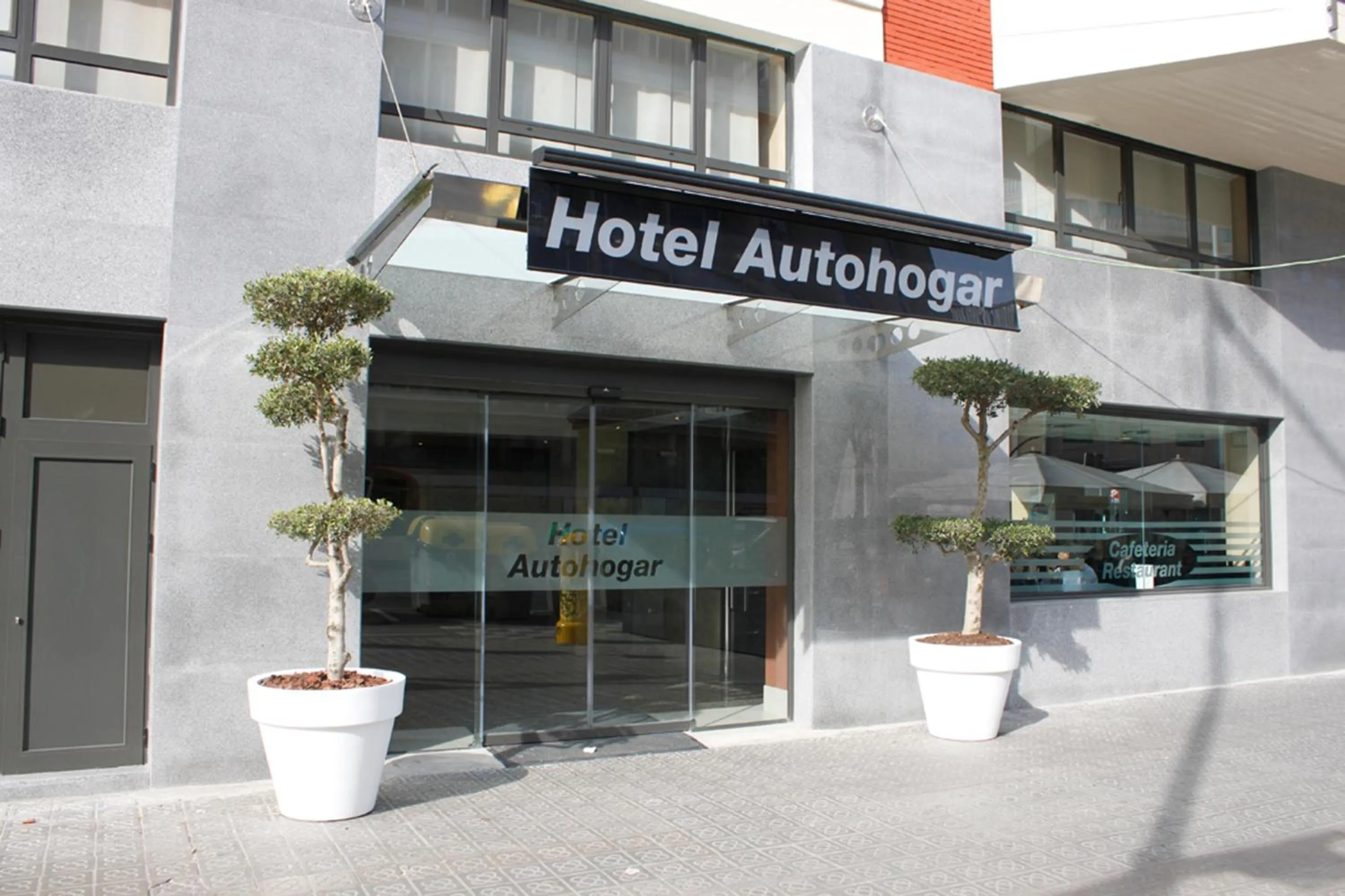 Property building in Hotel Best Auto Hogar