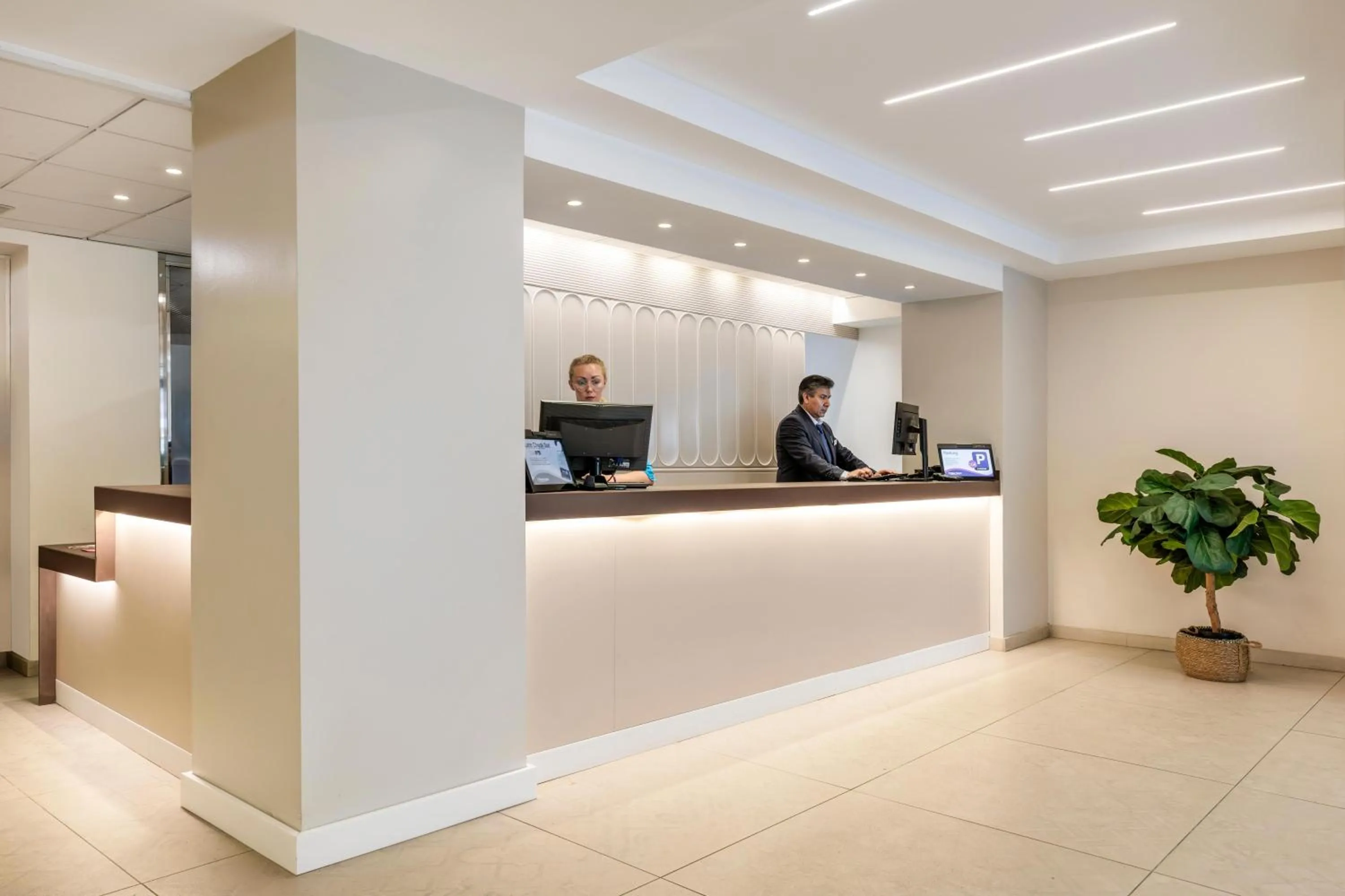 Lobby or reception in Hotel Best Auto Hogar