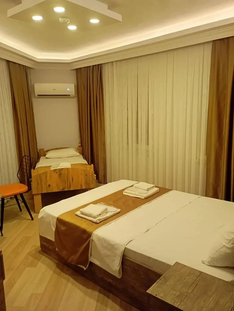 Photo of the whole room, Bed in Vento