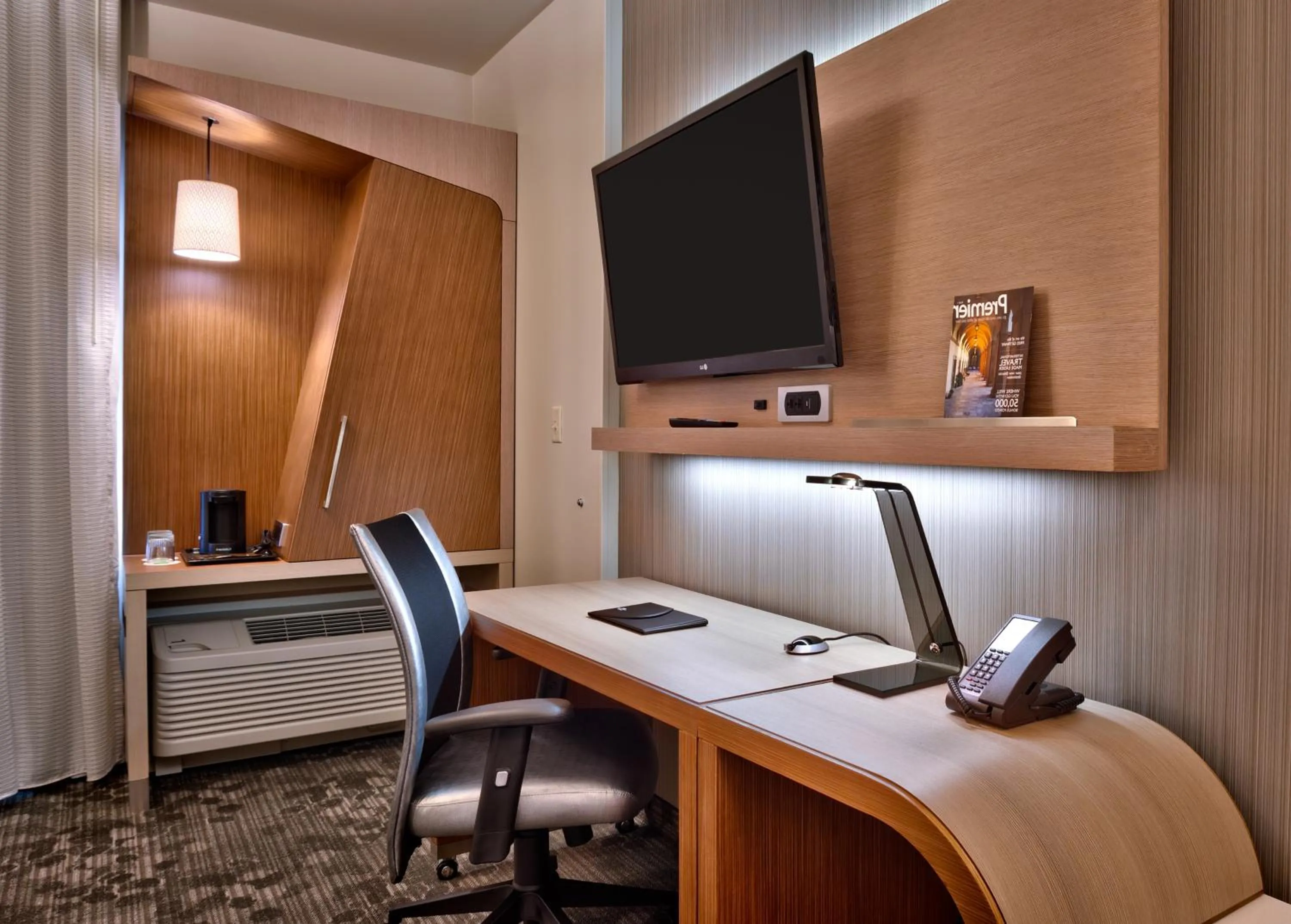 Photo of the whole room in Courtyard by Marriott Lehi at Thanksgiving Point