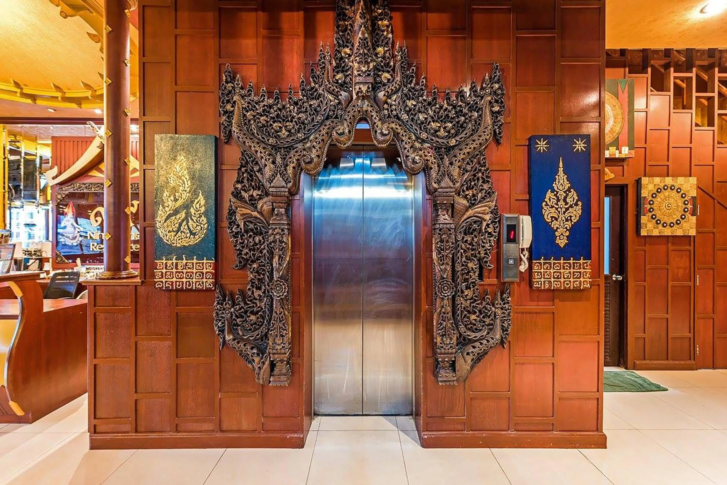 elevator in 99 Residence