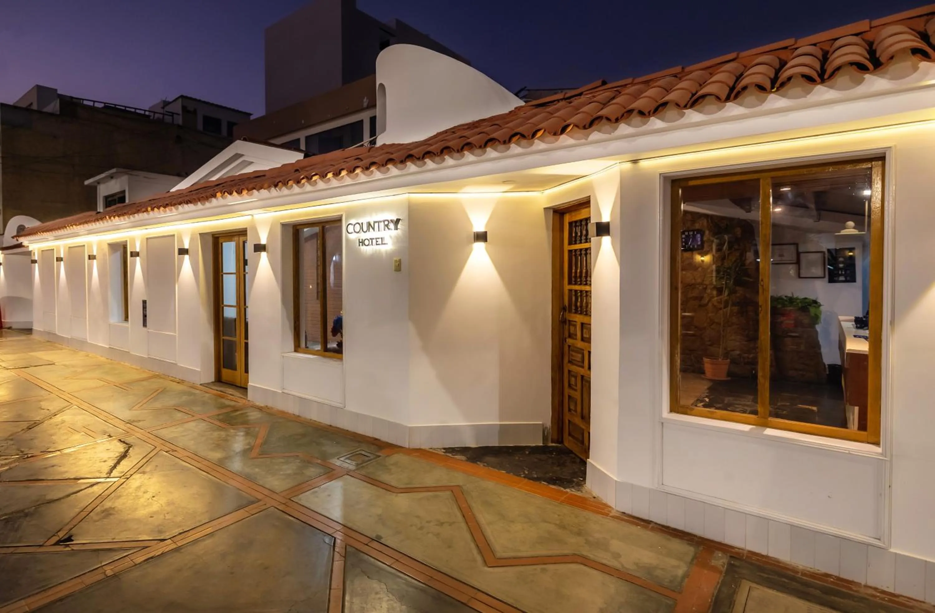 Property building in Hotel Country Trujillo