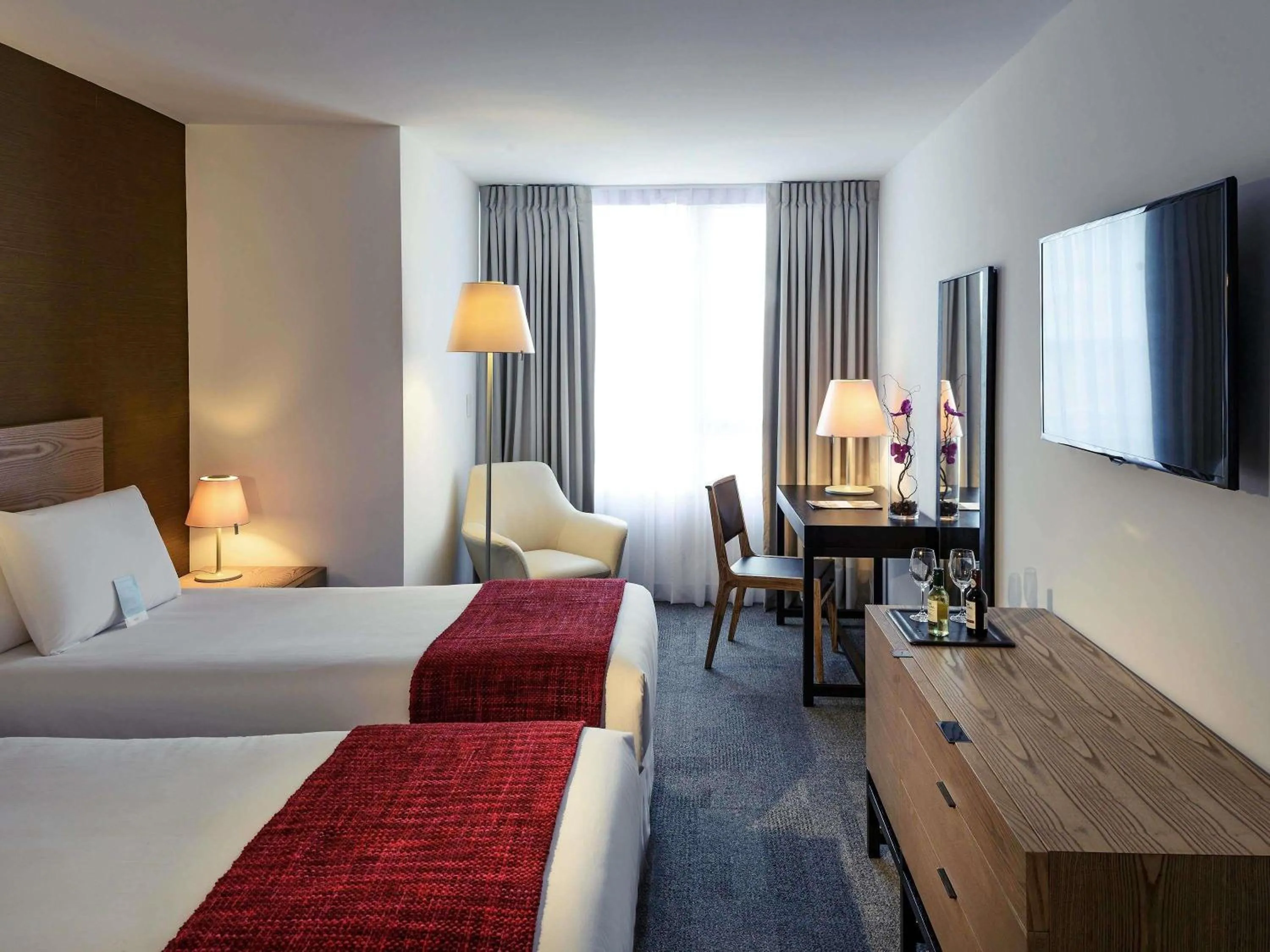 Property building, Bed in Mercure Montevideo Punta Carretas