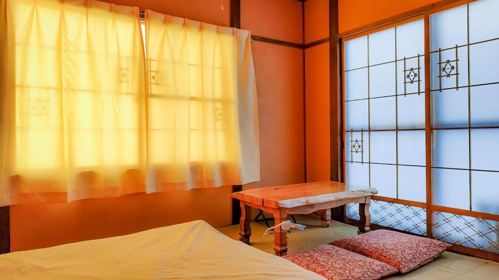 Photo of the whole room, Bed in Yukiumi House