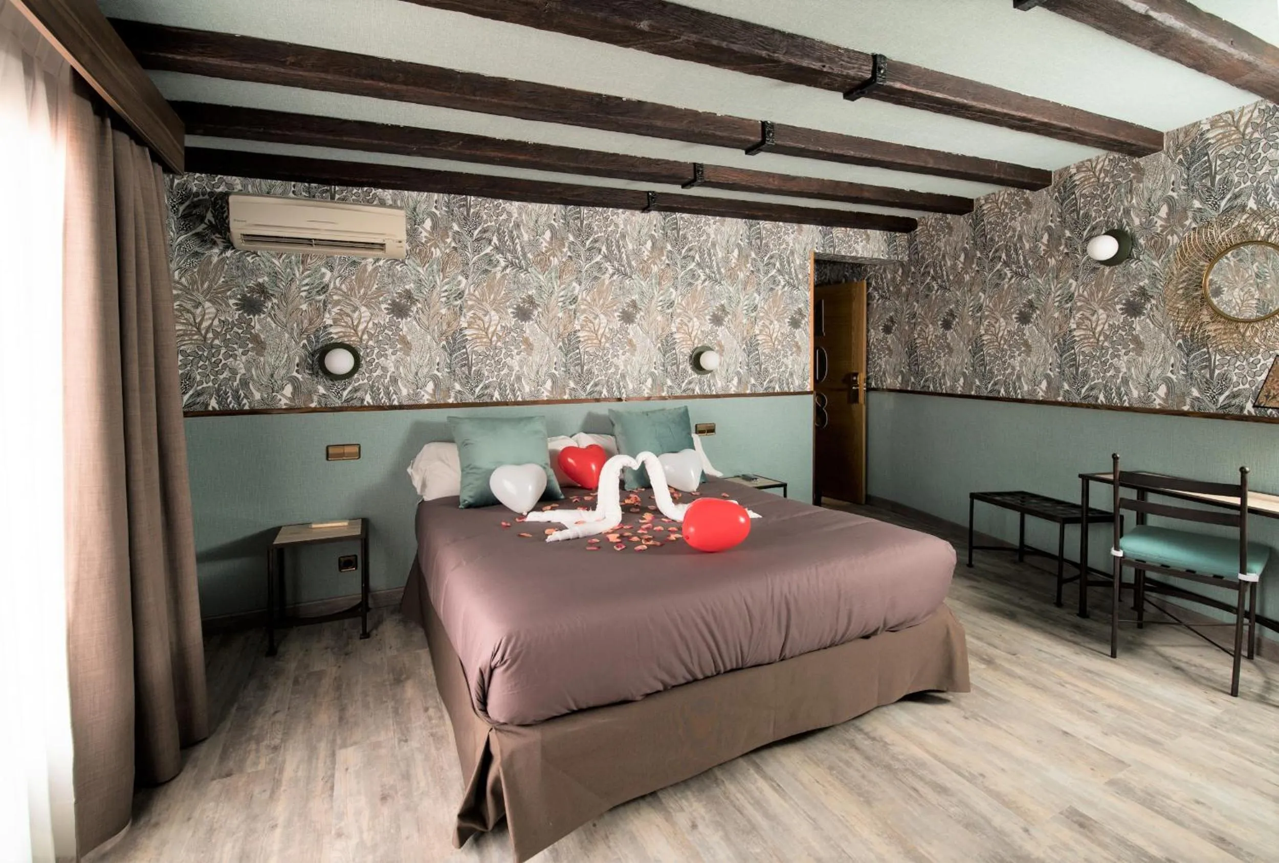 Photo of the whole room, Bed in Hotel Sol