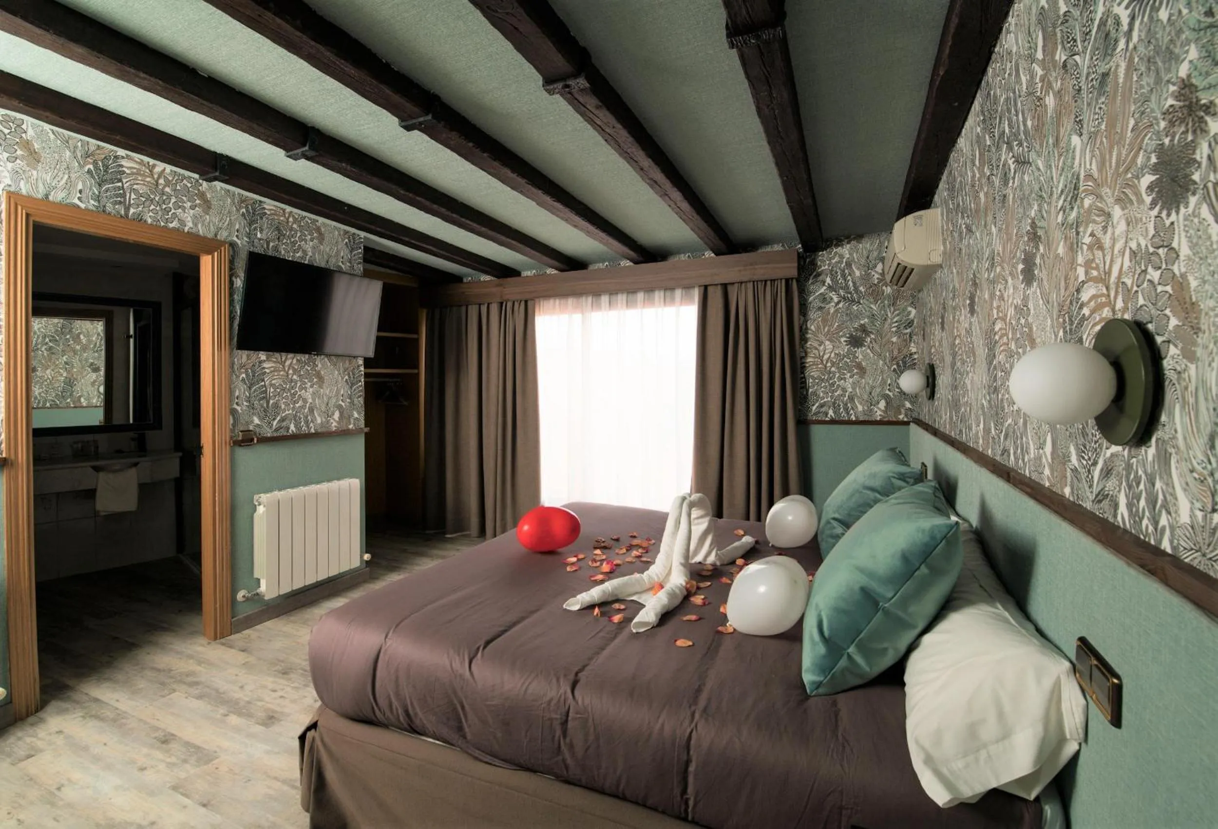 Bedroom, Bed in Hotel Sol