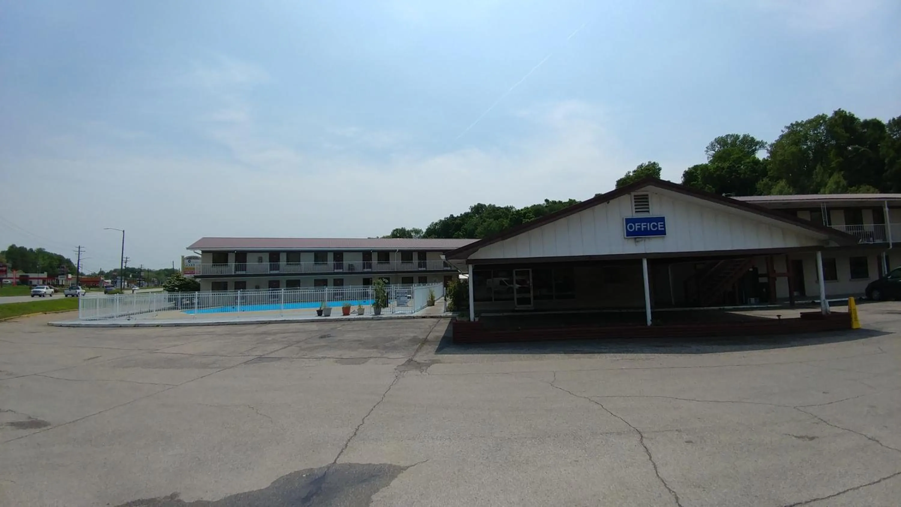 Property building in Best Budget Inn Tell City