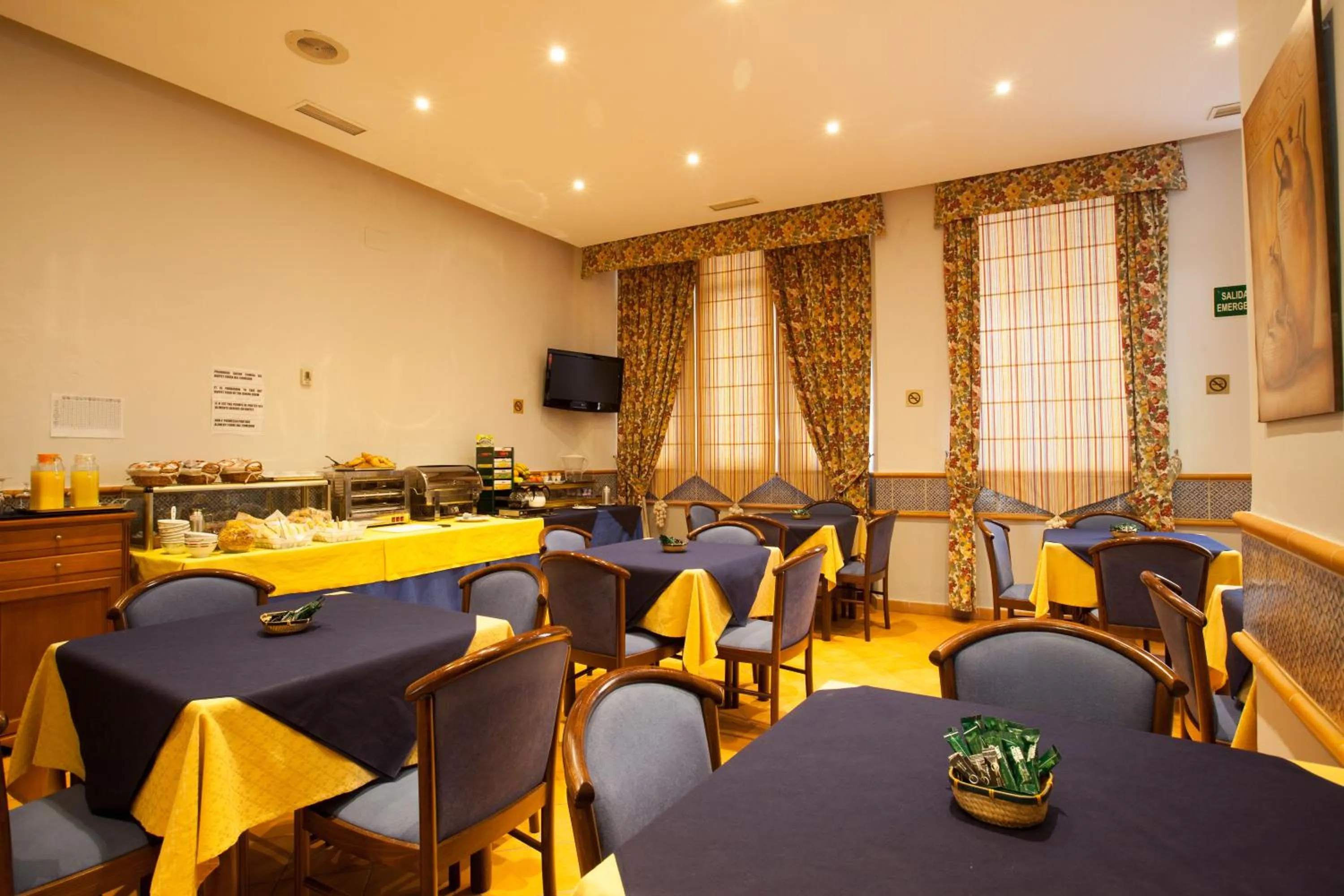 Restaurant/places to eat in Hotel Don Paco