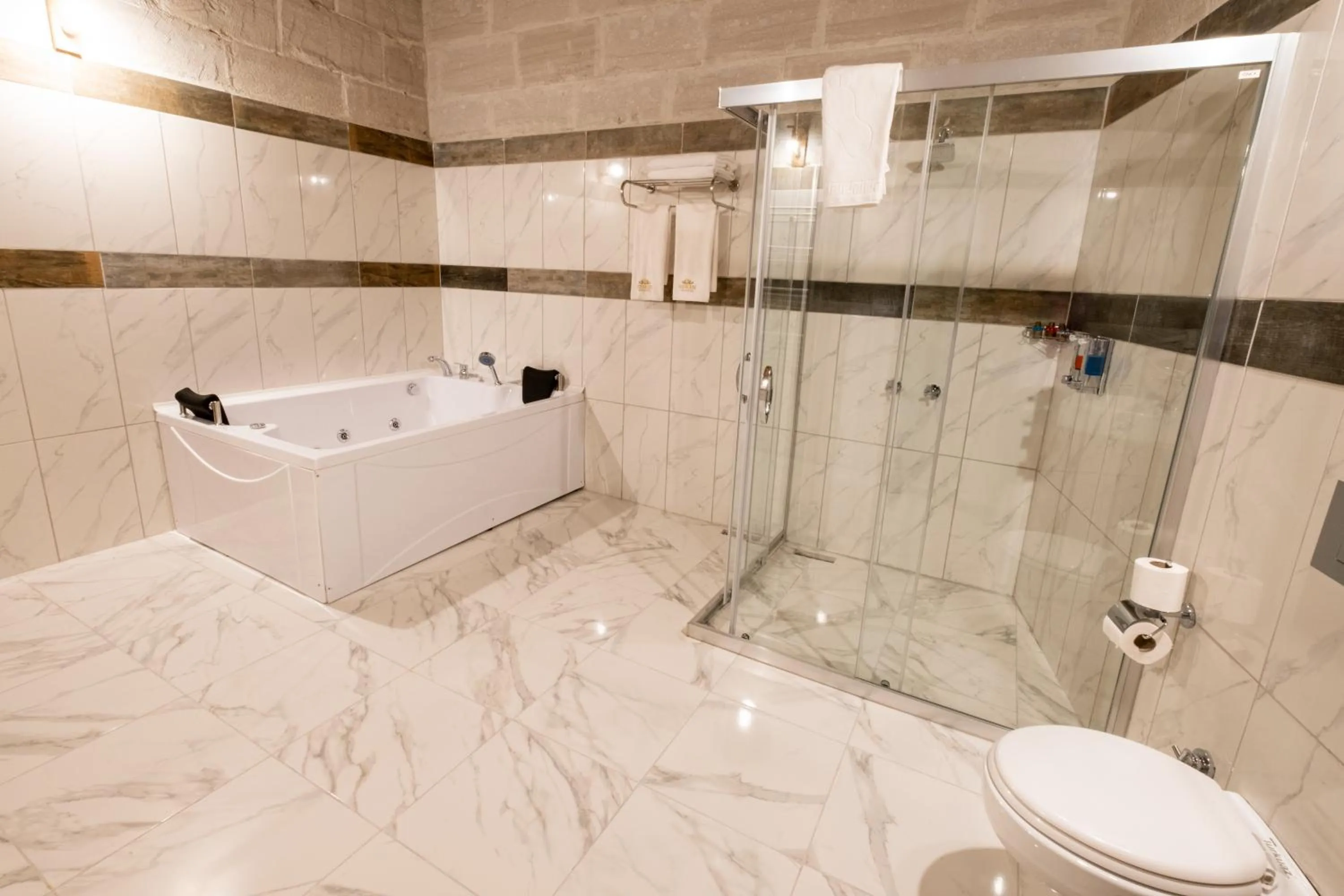 Shower in Mesken Cave Suites