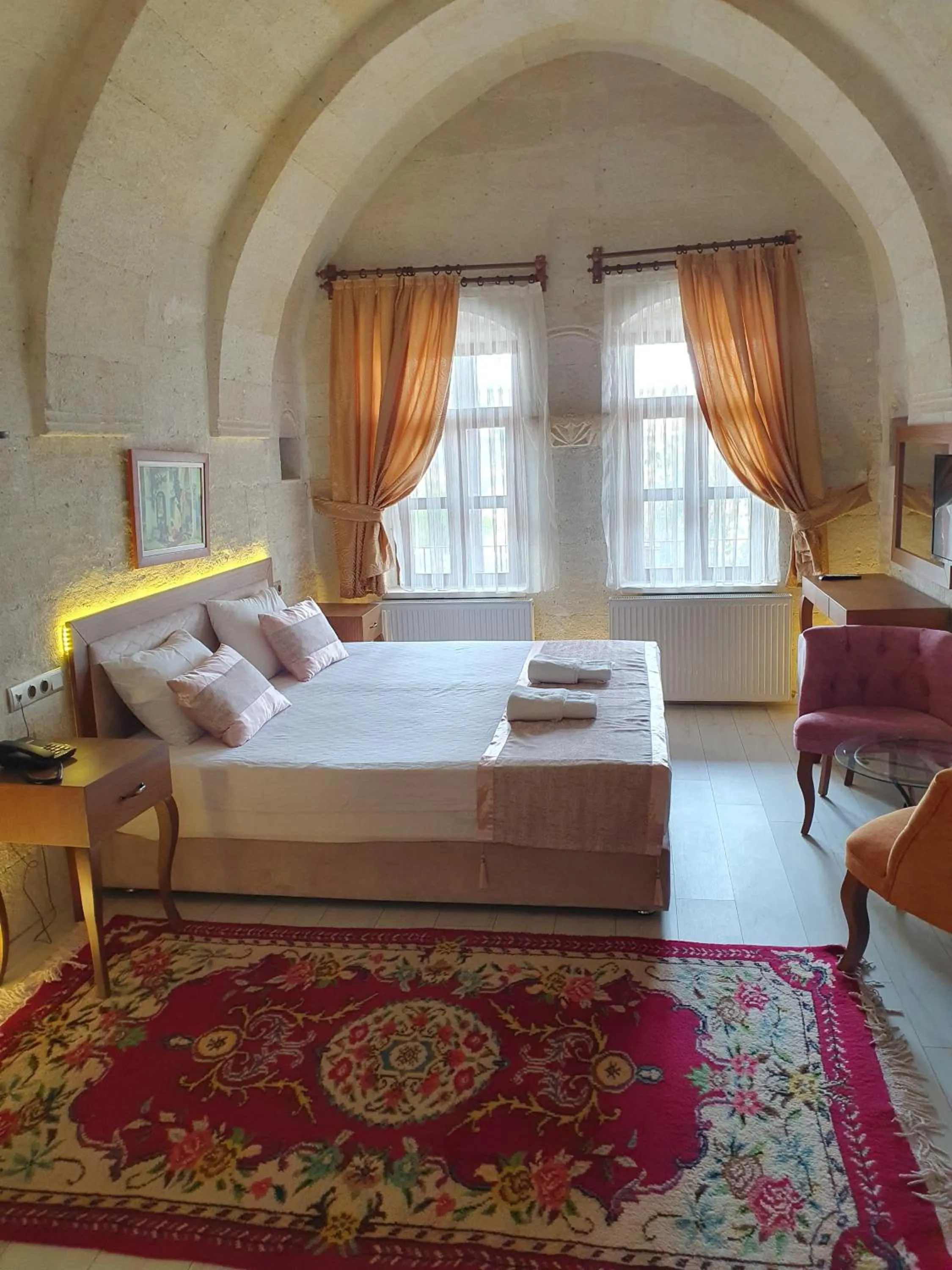 Bed in Mesken Cave Suites