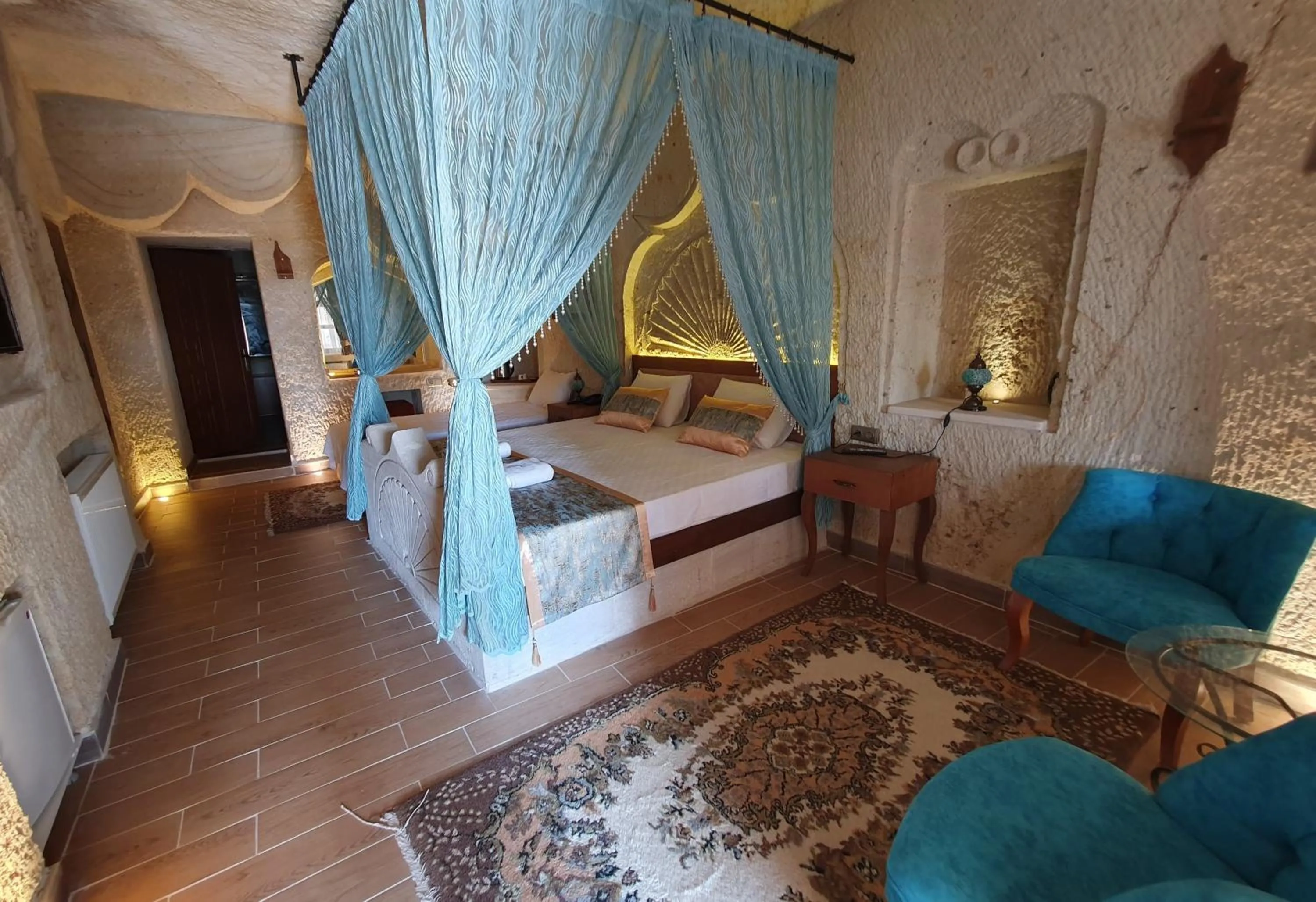 Bed in Mesken Cave Suites