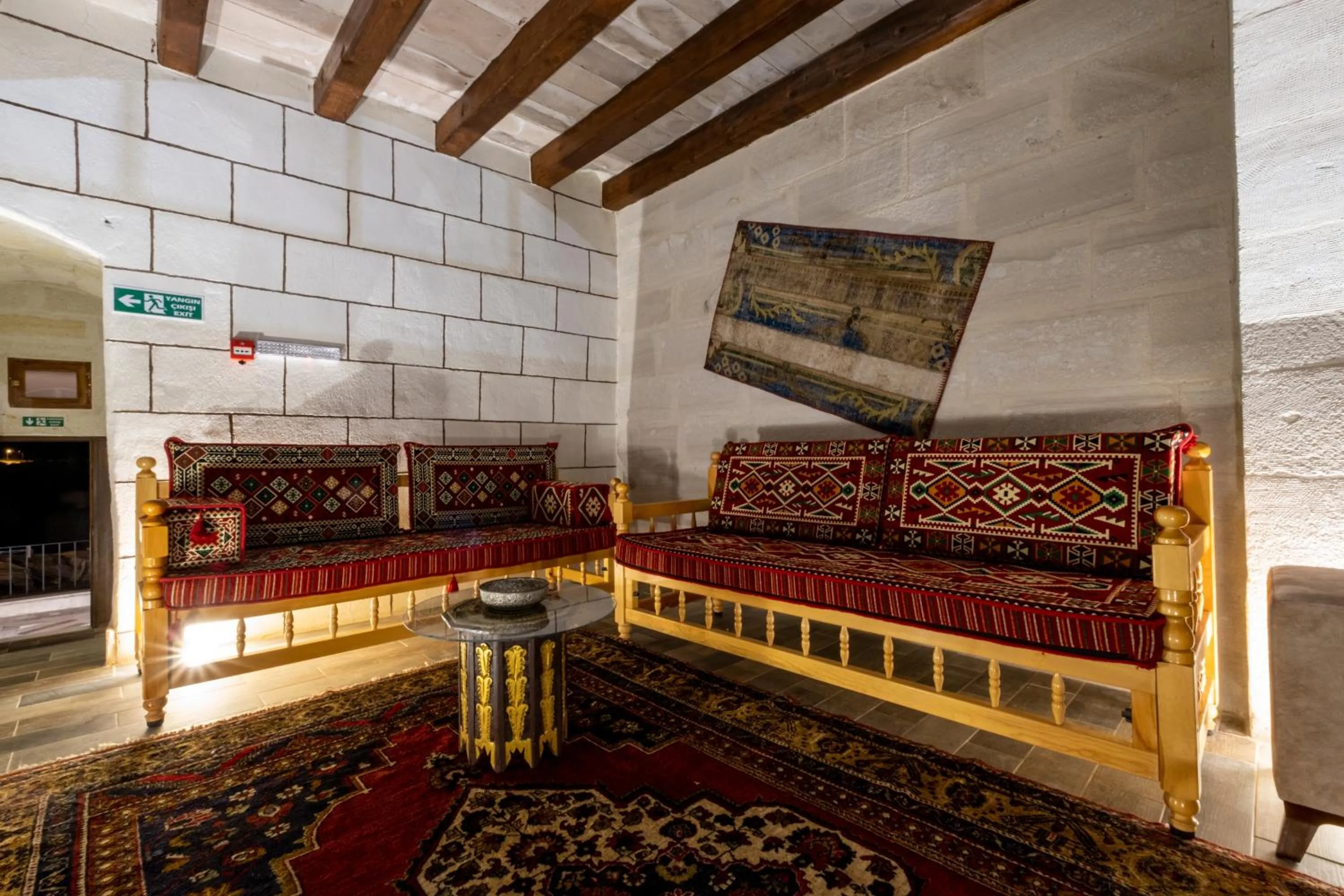 Seating area in Mesken Cave Suites