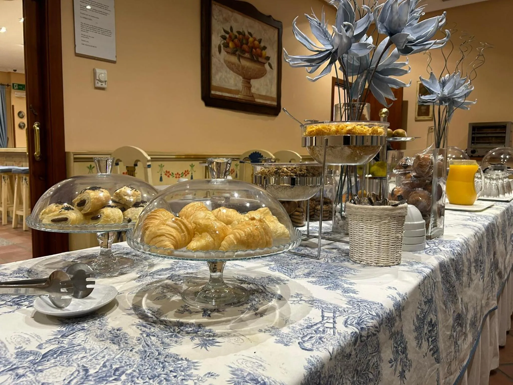 Breakfast in Hotel Casona de la Reyna